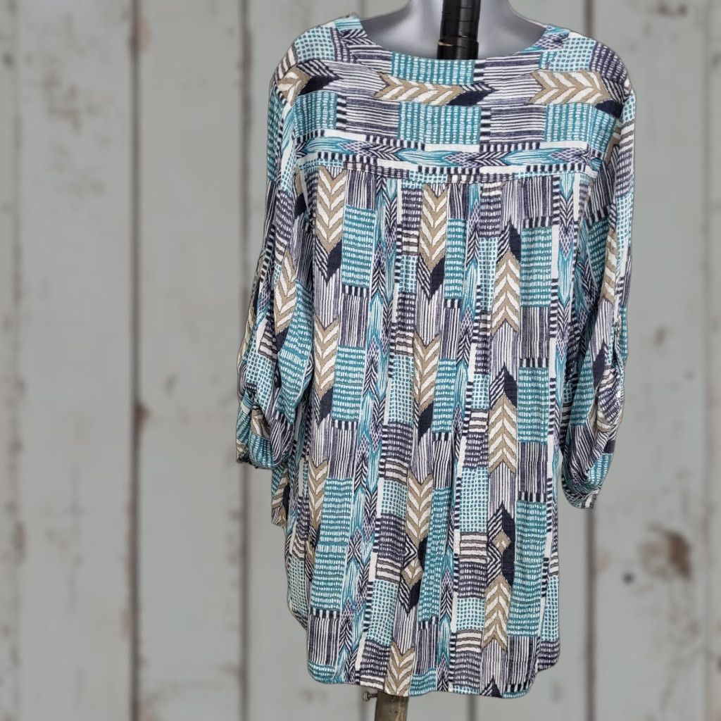 Vintage Kim Rogers Curvy Shirt Blouse 1X Women Blue Turquoise Chevron Stripe Top Knit Polyester Rayon 3/4 Sleeve V-Neck Tunic Size XL / US 12-14 / IT 48-50 - 1 Thumbnail