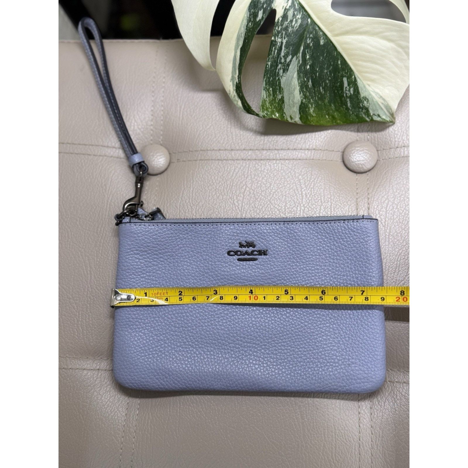 Coach Coach Blue Pebbled Leather wristlet corner zip 5" X 7.5" Size ONE SIZE - 7 Thumbnail