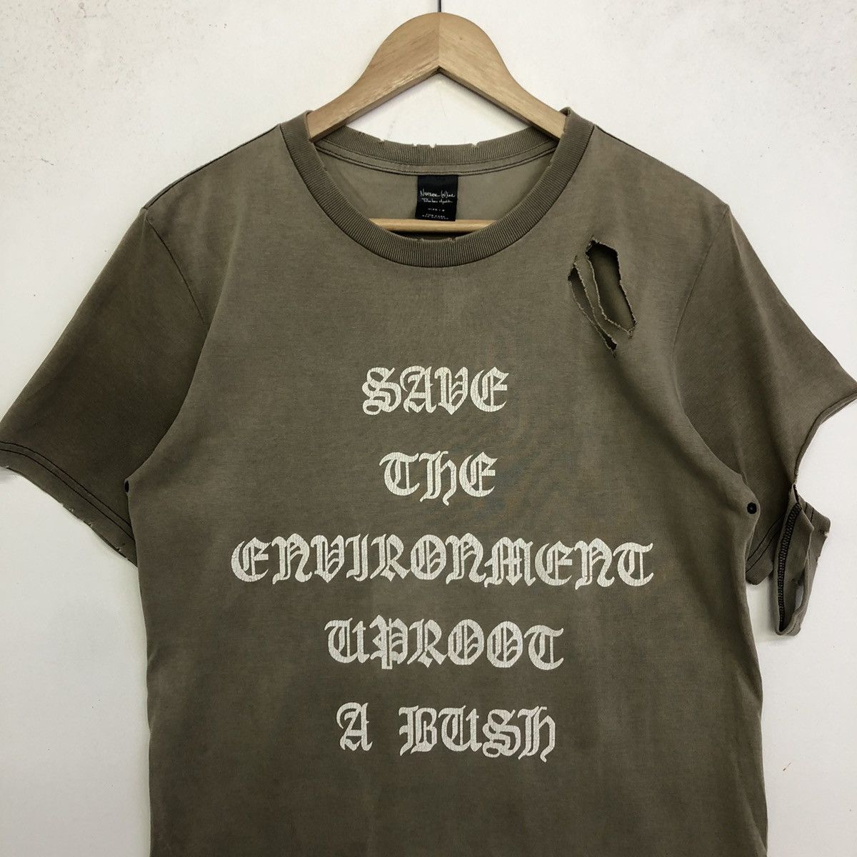 Japanese Brand × Number (N)ine × Takahiromiyashita The Soloist. NUMBER (N)INE FW 2004 “SAVE THE ENVIRONMENT” MESSAGE T-SHIRT Size US M / EU 48-50 / 2 - 3 Thumbnail
