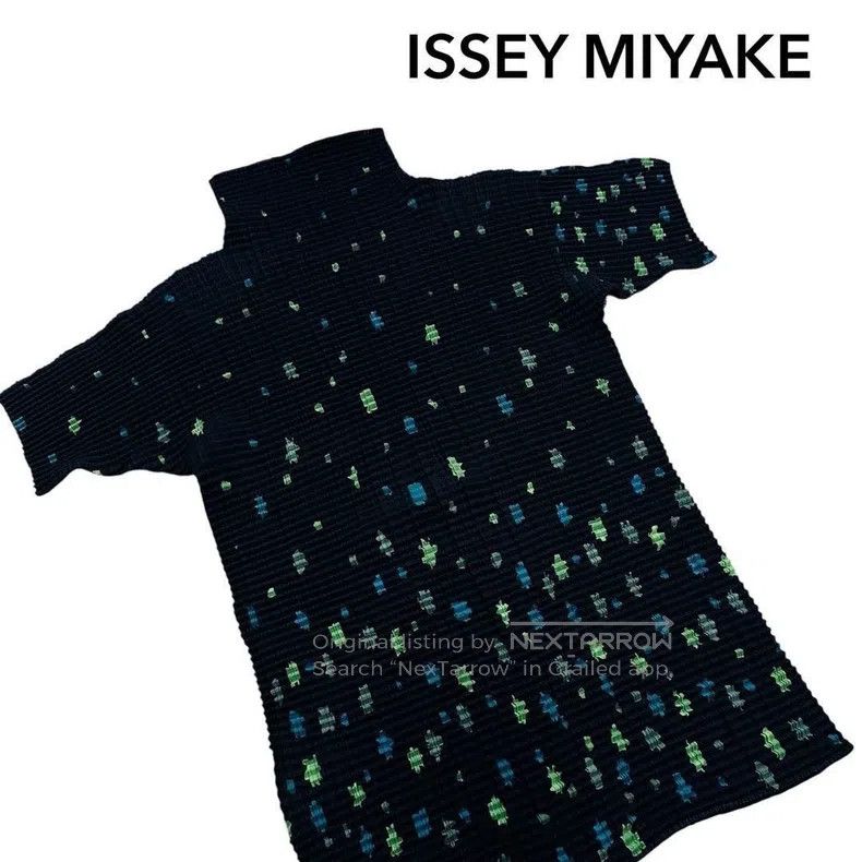 Issey Miyake Issey Miyake Main Line Pleated Top Size M / US 6-8 / IT 42-44 - 1 Thumbnail
