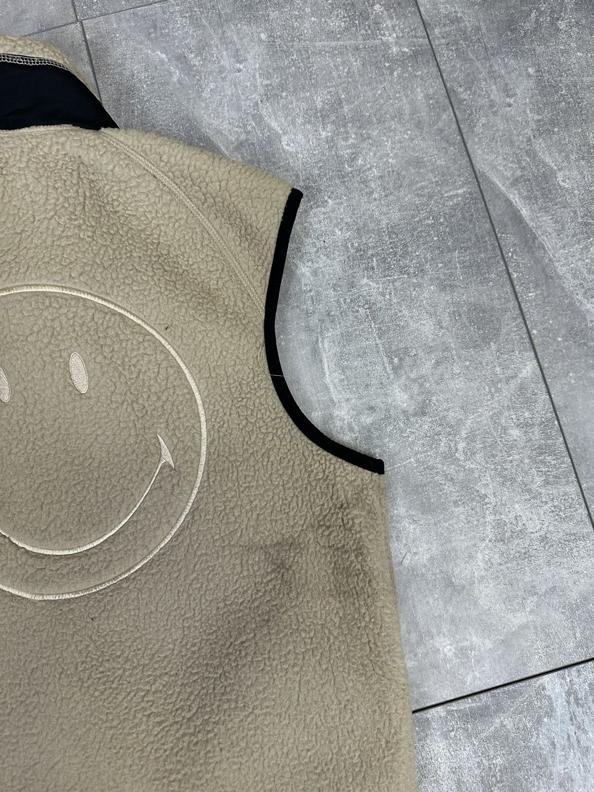 H&M Men’s vintage fleece vest Smiley x h&m Size US XS / EU 42 / 0 - 7 Thumbnail