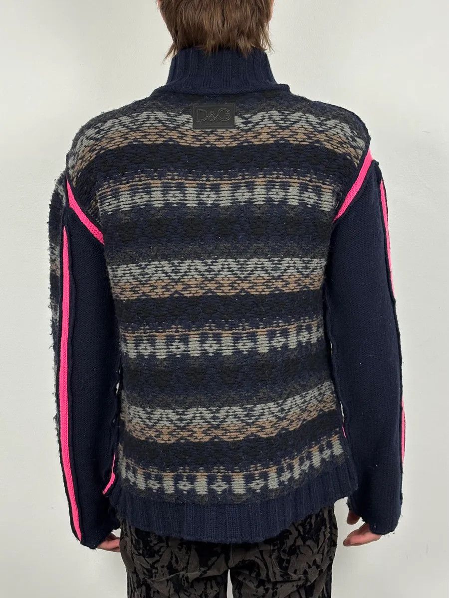 Dolce & Gabbana 2000s Dolce & Gabbana Navy Abstract & Pink Wool Zip-up Sweater Size US M / EU 48-50 / 2 - 3 Thumbnail