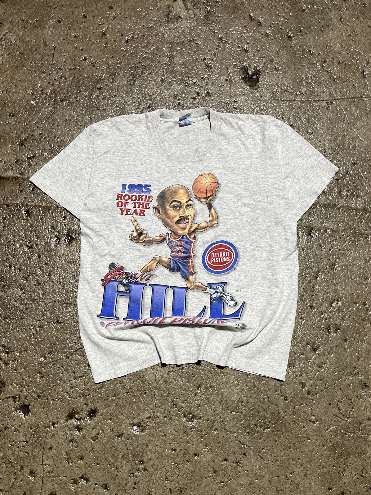 image of NBA x Vintage 90's Grant Hill Detroit Pistons Cartoon Player Tee in Grey, Men's (Size Large)