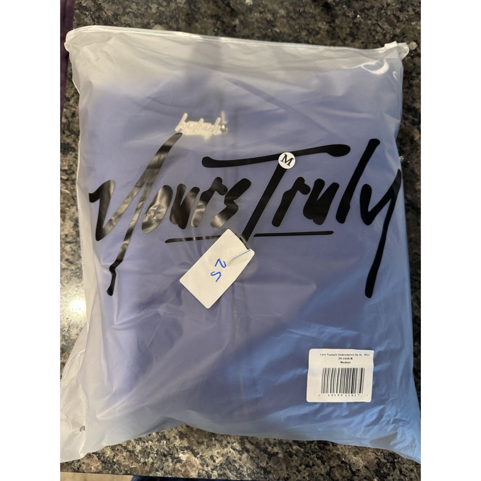 Other Yours Truly Phora Love Yourself Hoodie Life Is Beautiful M Size US M / EU 48-50 / 2 - 7 Thumbnail
