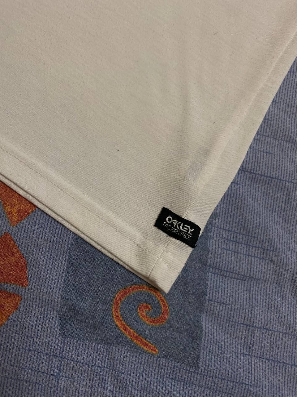 Oakley Oakley vintage hype y2k streetwear style t-shirt big logo Size US S / EU 44-46 / 1 - 5 Thumbnail