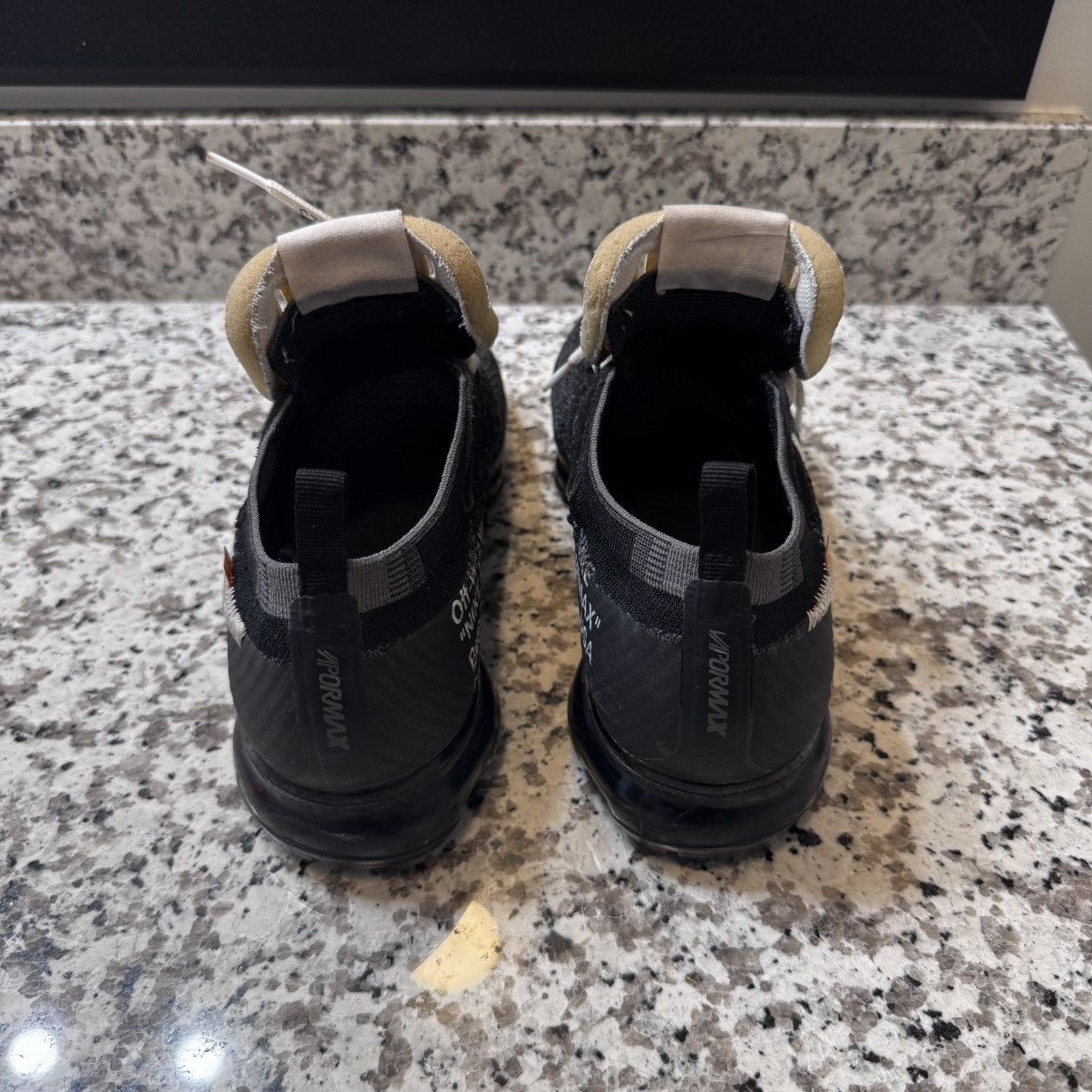 Nike × Off-White Off-White Vapormax “The 10” Size US 10.5 / EU 43-44 - 4 Thumbnail