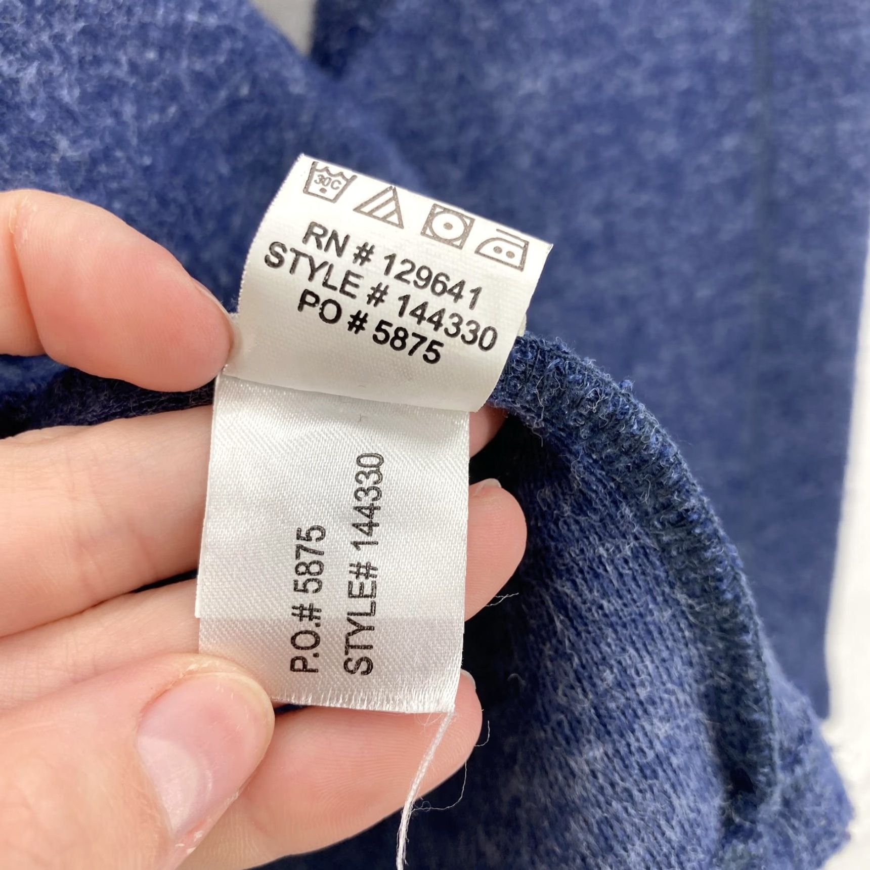 Carbon2Cobalt carbon2cobalt Blue Men's Henley Pullover Large Soft Knit Outdoors User: carbon2cobalt Blue Men's Large Henley Pullover Soft Knit Outdoors Size US L / EU 52-54 / 3 - 6 Thumbnail