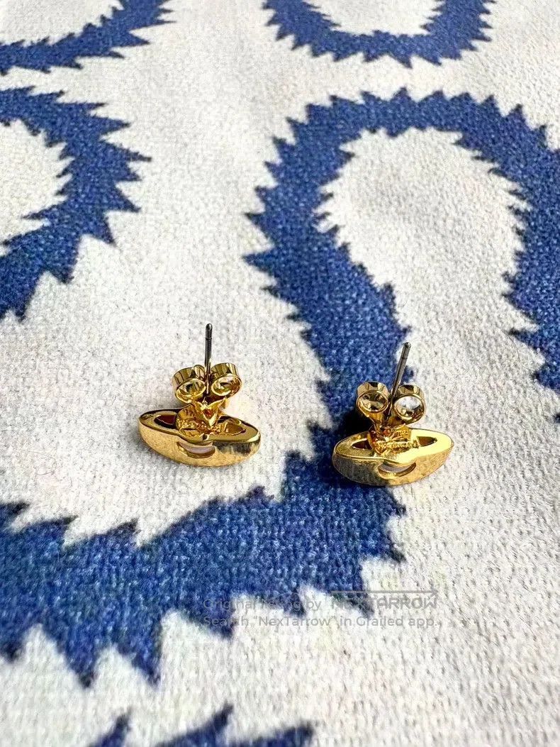 Vivienne Westwood Vivienne Westwood White Pearl Earrings . Size ONE SIZE - 2 Thumbnail