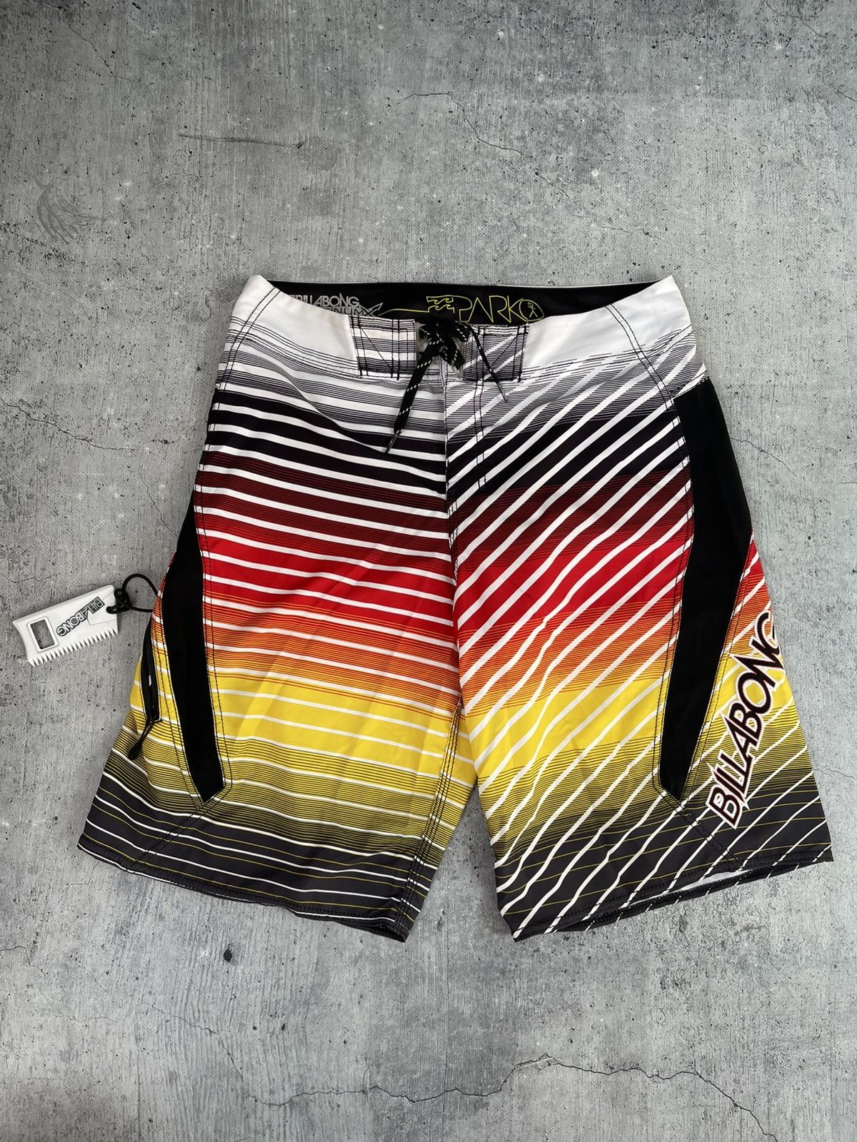 Billabong Vintage Billabong Board Shorts Signature Andy Irons Size US 33 - 2 Thumbnail