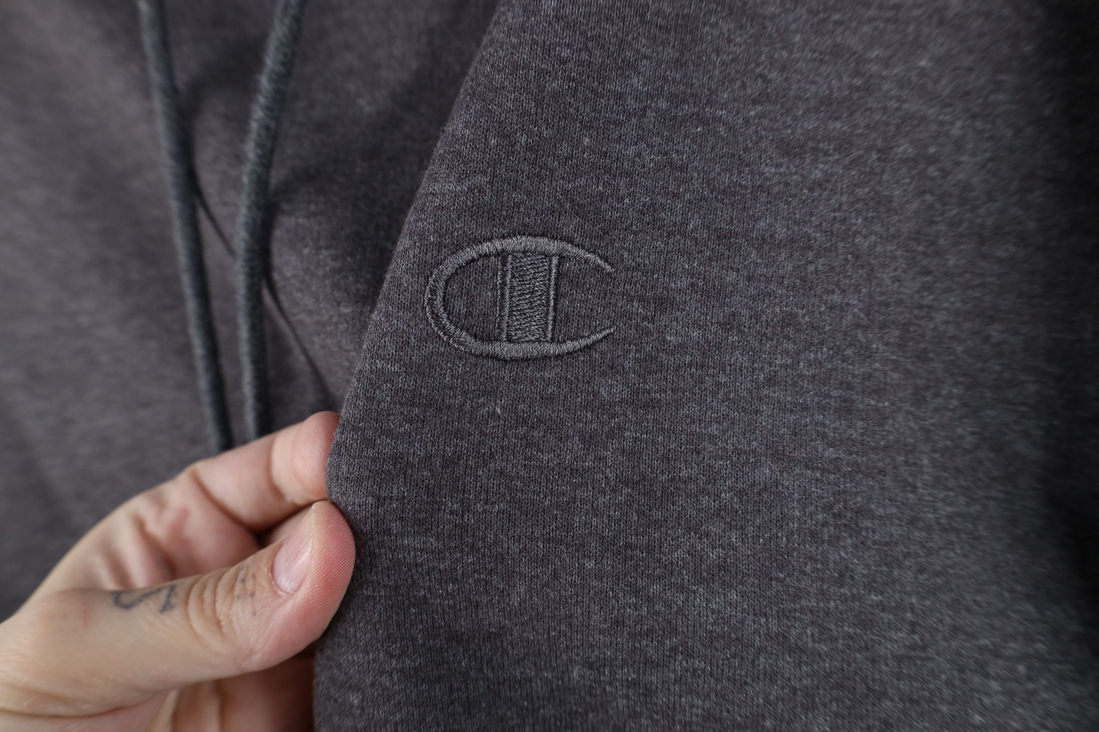 Champion Vintage Champion Monochrome Hoodie Sweatshirt Charcoal Gray Size US M / EU 48-50 / 2 - 4 Thumbnail