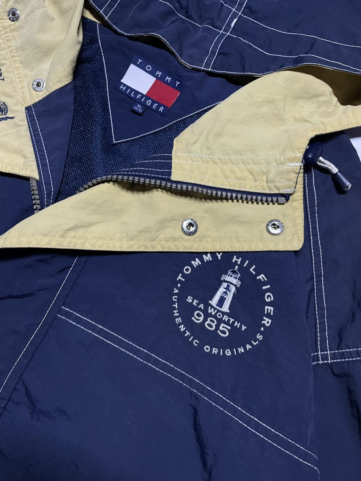 Tommy Hilfiger × Tommy Jeans × Vintage Tommy HiIfiger 985’Sailing gear packable Navy sportwear Size US XL / EU 56 / 4 - 15 Thumbnail