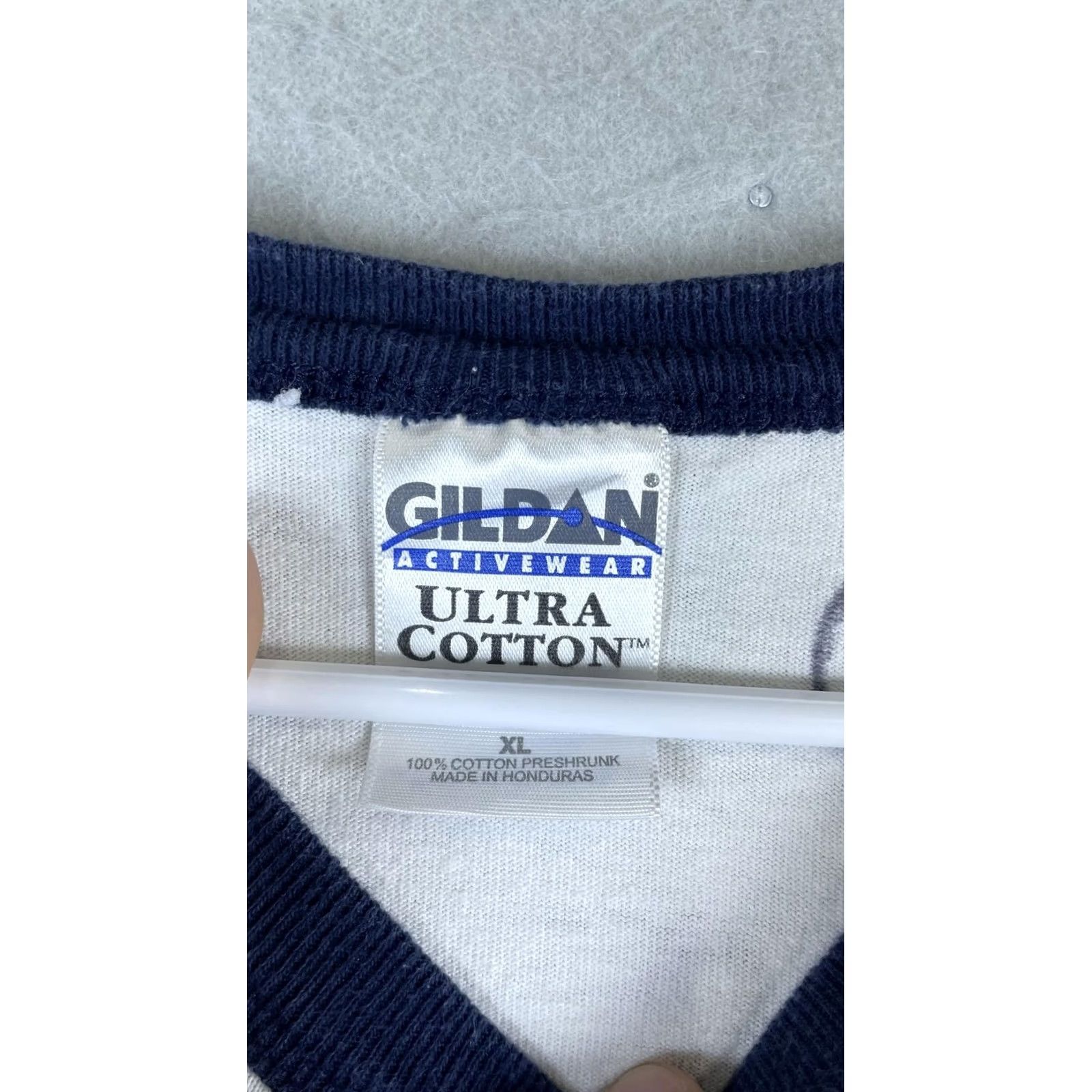 Gildan VINTAGE Willie Nelson Live And Kickin Shirt Mens XL White Ringer Texas 2005 Size US XL / EU 56 / 4 - 3 Thumbnail
