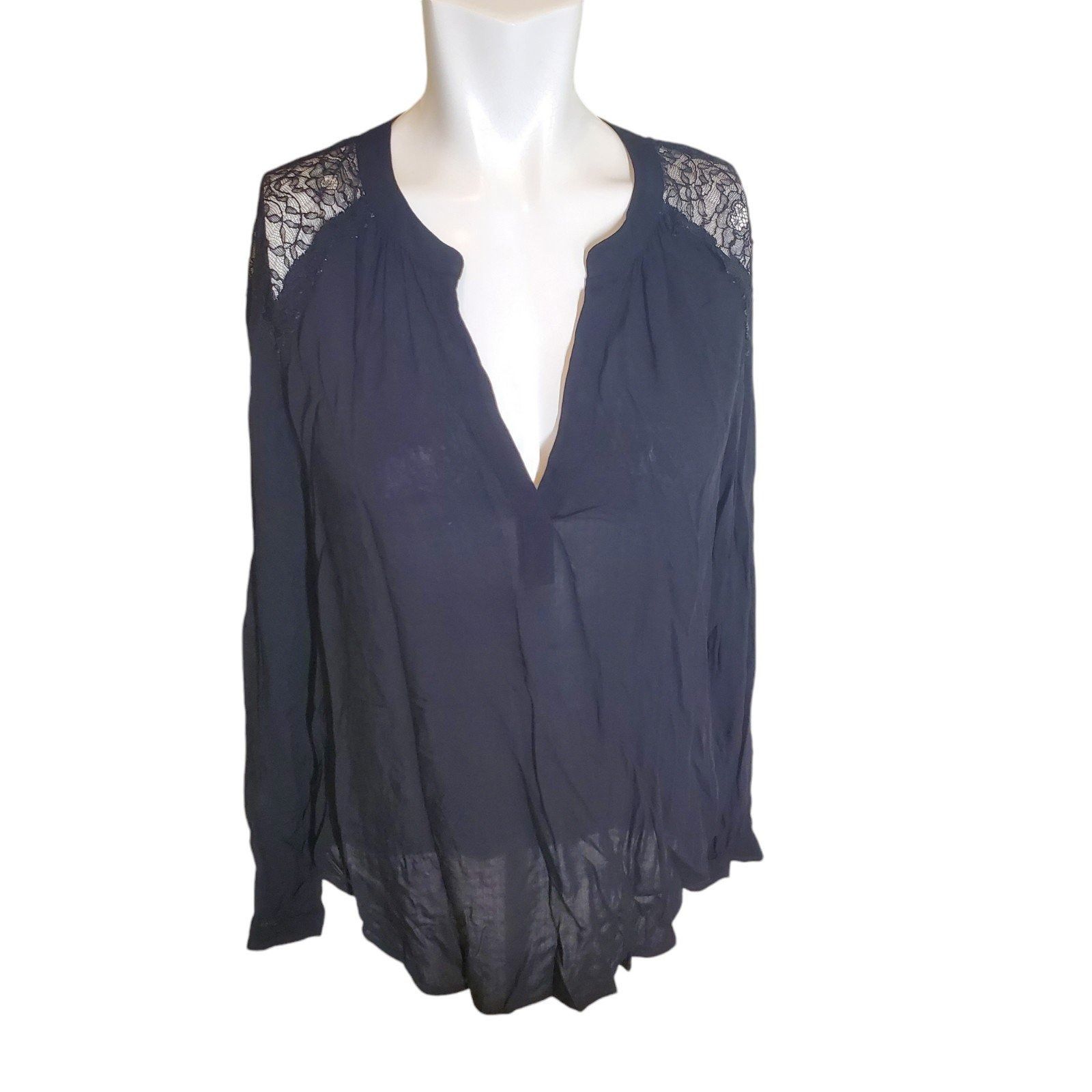 Velvet Velvet by Graham & Spencer Lace Inset Top Sheer V Neck Shirt Size M / US 6-8 / IT 42-44 - 1 Thumbnail