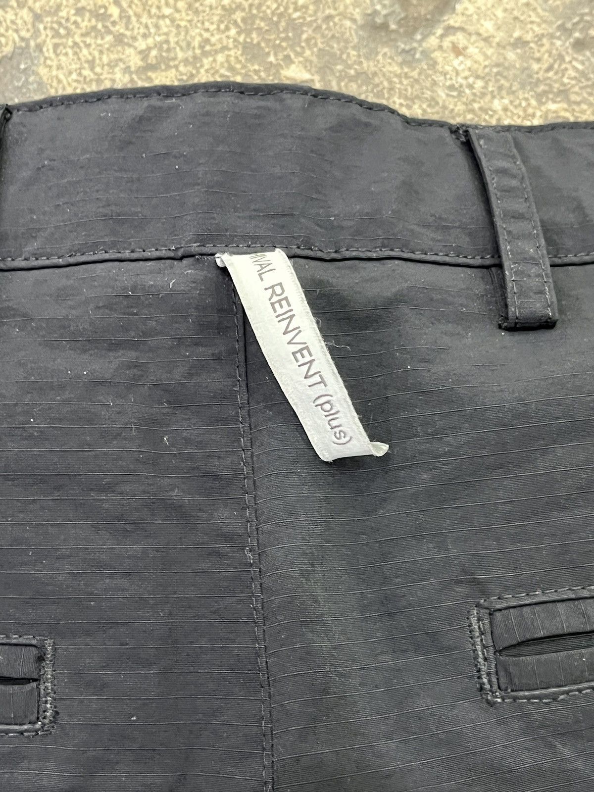 Other Archival Reinvent Multi Bag Cargo Pants (unisex) Size US 31 - 18 Thumbnail