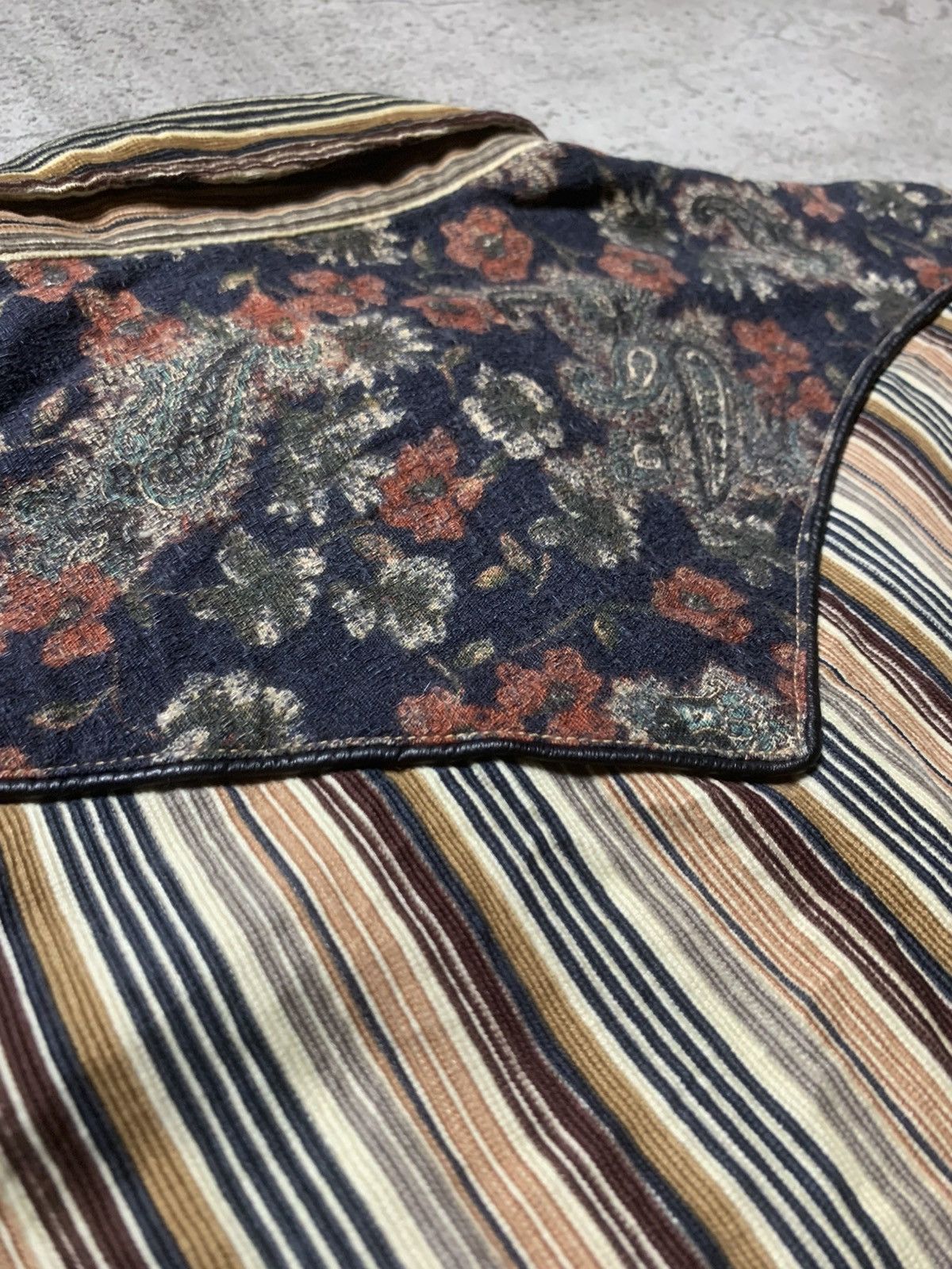Japanese Brand 90s Japanese Ikka Striped Corduroy Western Shirt Size US L / EU 52-54 / 3 - 11 Thumbnail