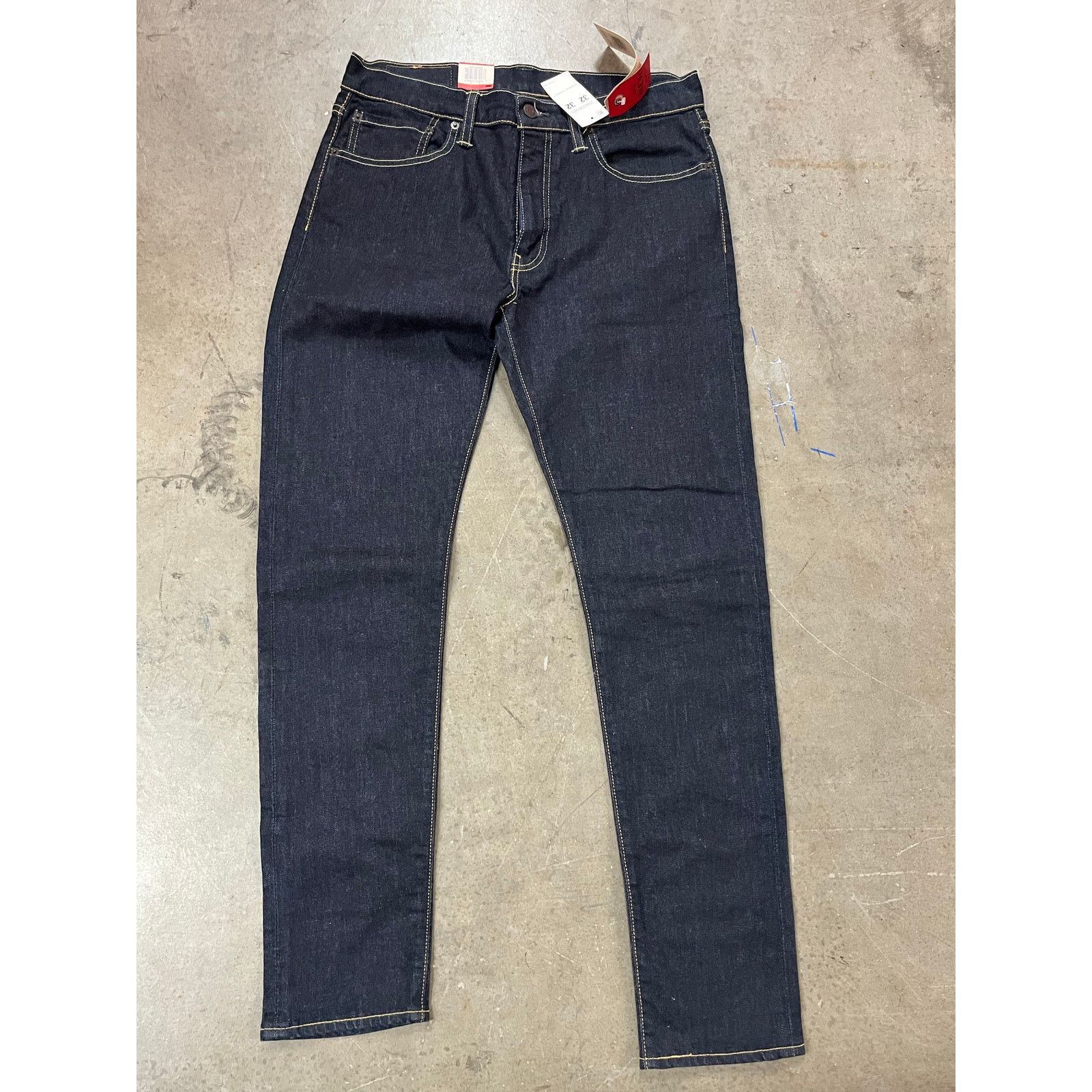 Levi's Levi’s - 512™ SLIM TAPER FIT MEN'S JEAN / 32x32 / NWT Size US 32 / EU 48 - 2 Thumbnail