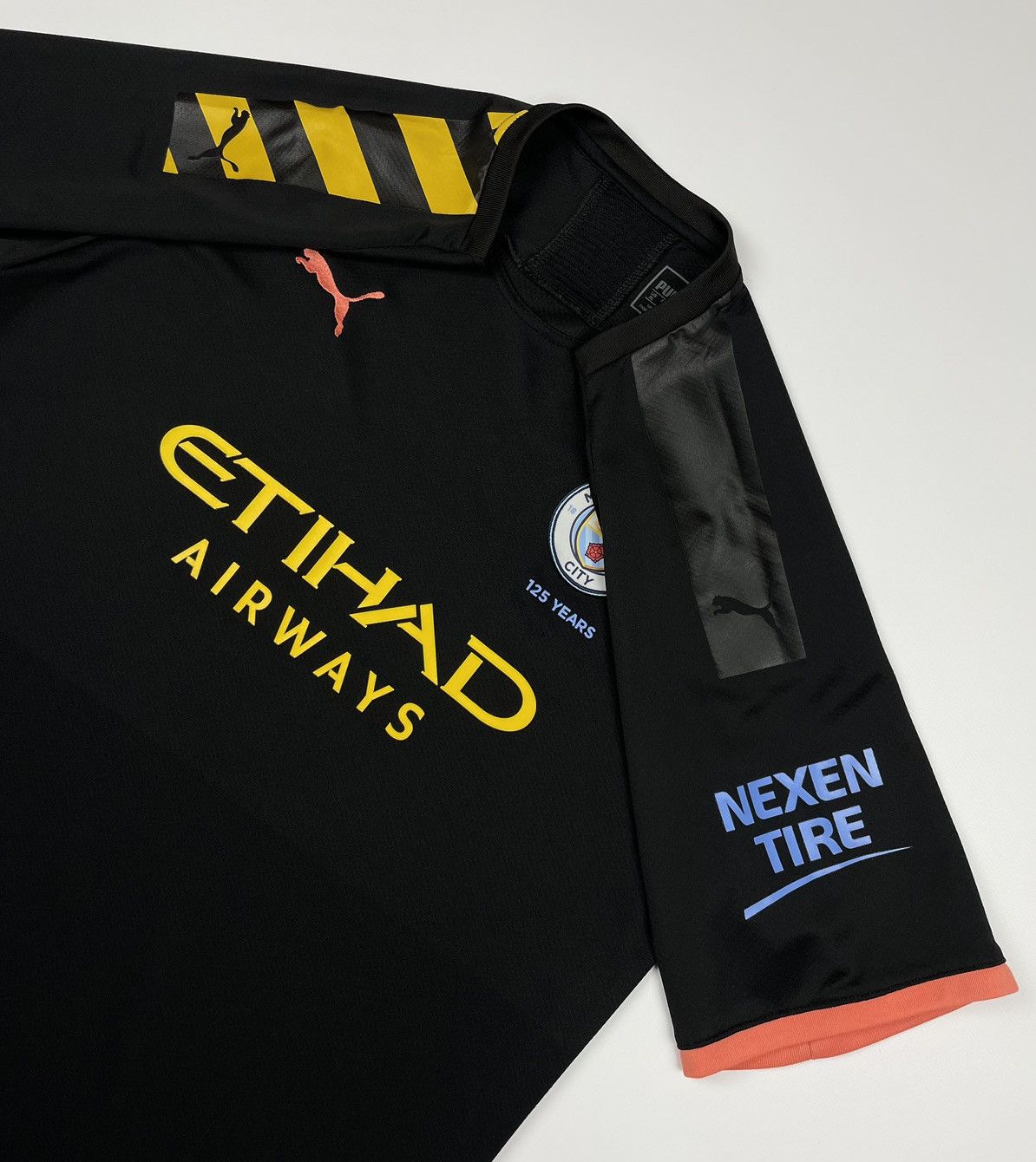 Puma Puma Manchester City 2019-2020 away soccer jersey football Size US XL / EU 56 / 4 - 3 Thumbnail