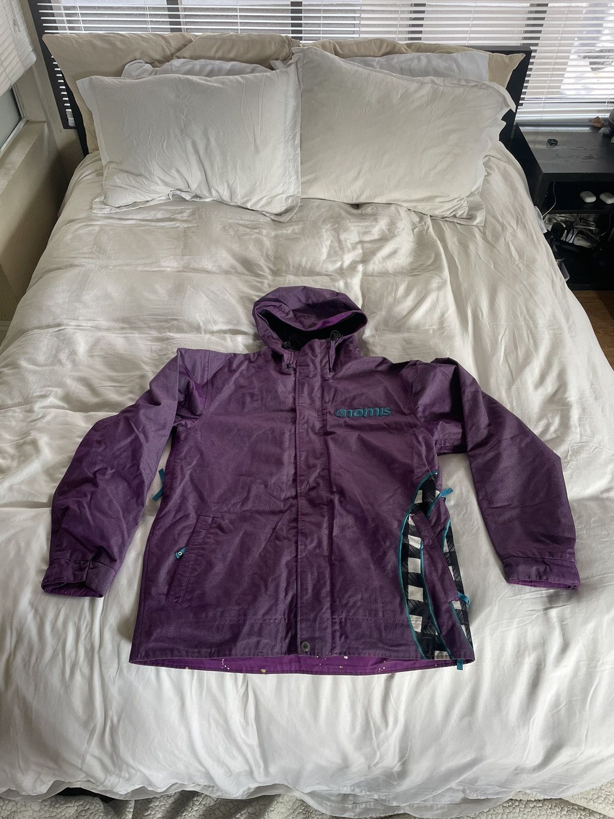 image of Nomis Snowboard Jacket Men’S Large in Purple, Men's