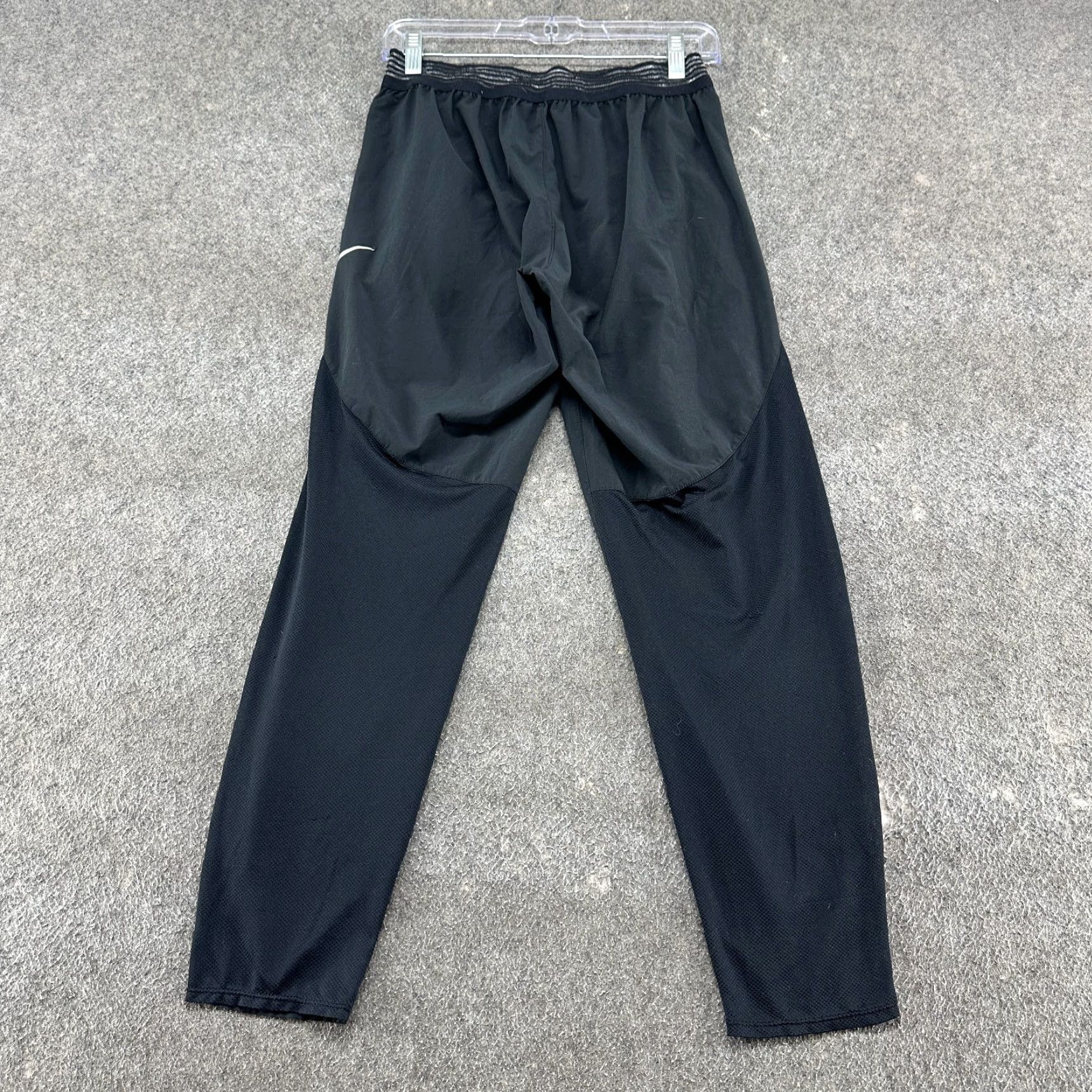 Nike Nike Pants M Nike Dri-FIT Jogger Drawstring Black Mens Regular Inseam 26 in Elastic Waist Lightweight CrossFit Running Training Sports Activewear Boy? Size US 31 - 2 Thumbnail