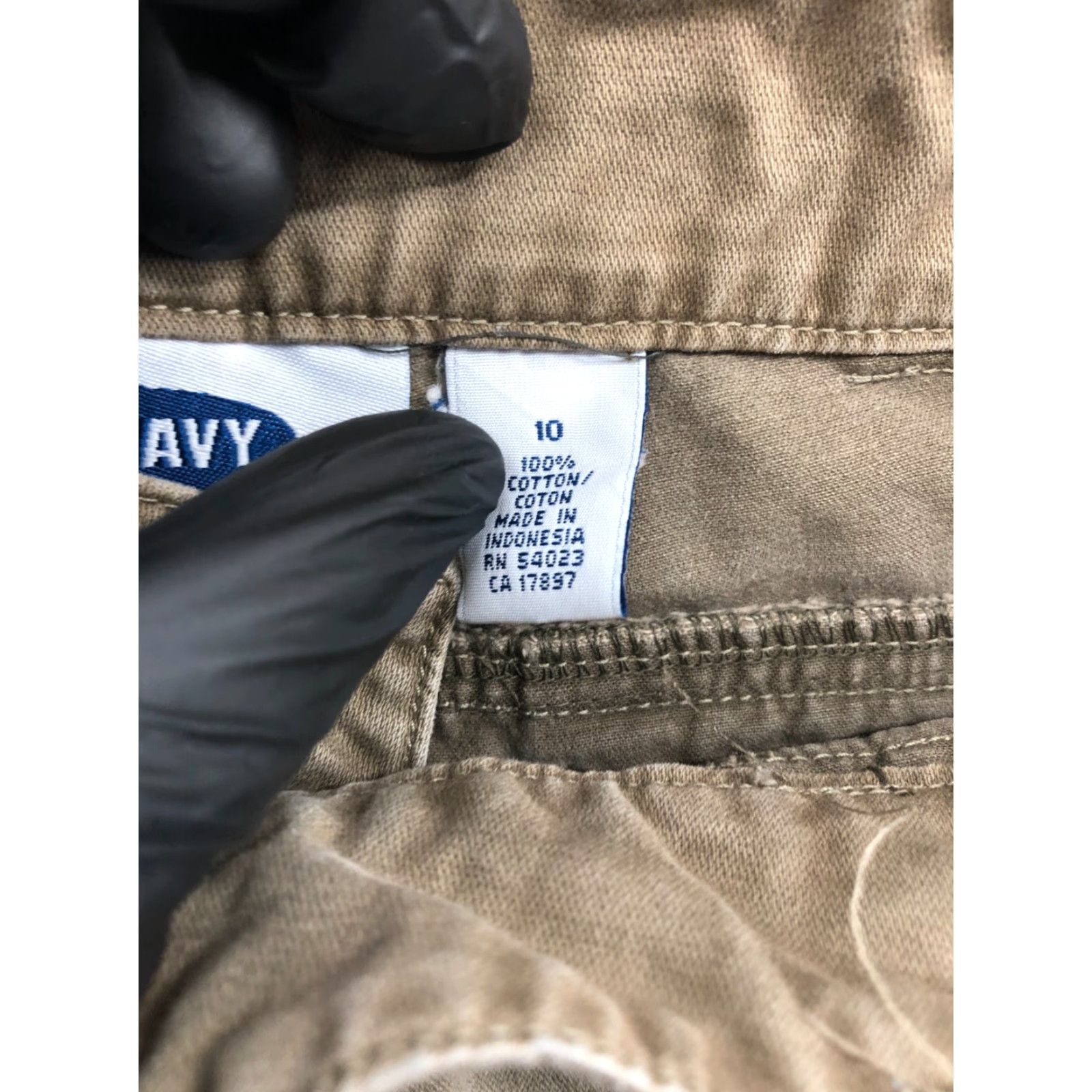 Old Navy Old Navy Chino Shorts Womens Size 10 Mid Rise Medium Wash Blue Size 32" / US 10 / IT 46 - 7 Thumbnail