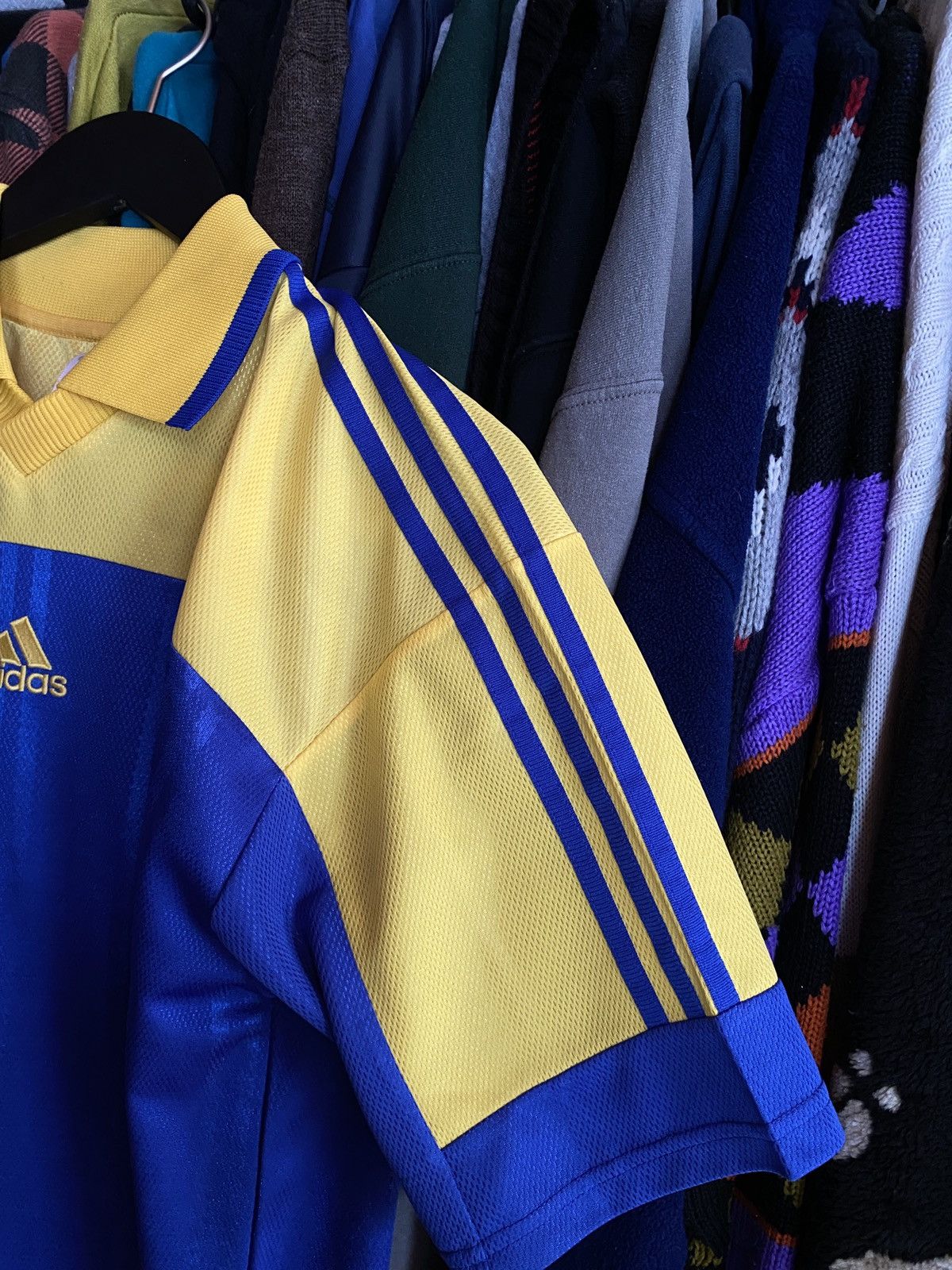 Adidas VINTAGE ADIDAS CENTRE LOGO JERSEY 90s Size US M / EU 48-50 / 2 - 4 Thumbnail