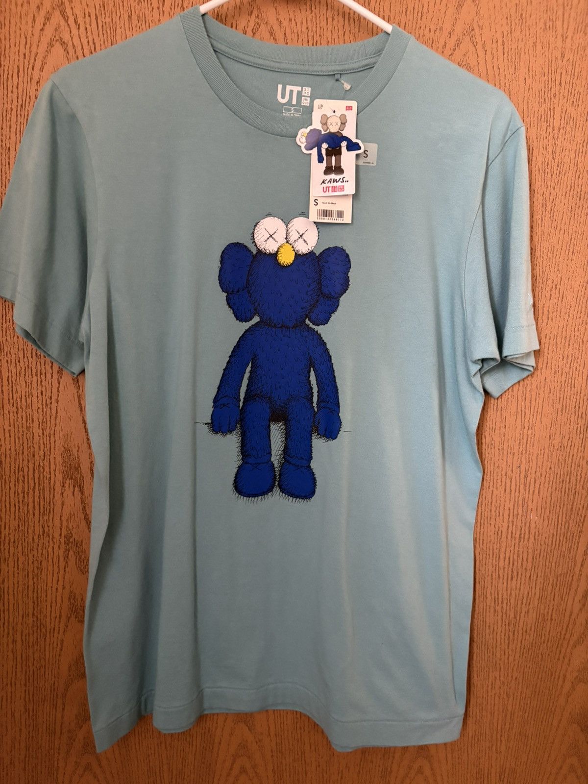 Kaws × Uniqlo Uniqlo x Kaws T-shirt size small Size US S / EU 44-46 / 1 - 1 Thumbnail