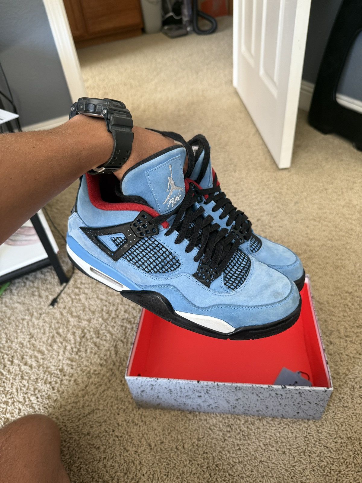 Jordan Brand × Travis Scott Cactus Jack Jordan 4 Retro Size US 10.5 / EU 43-44 - 6 Thumbnail