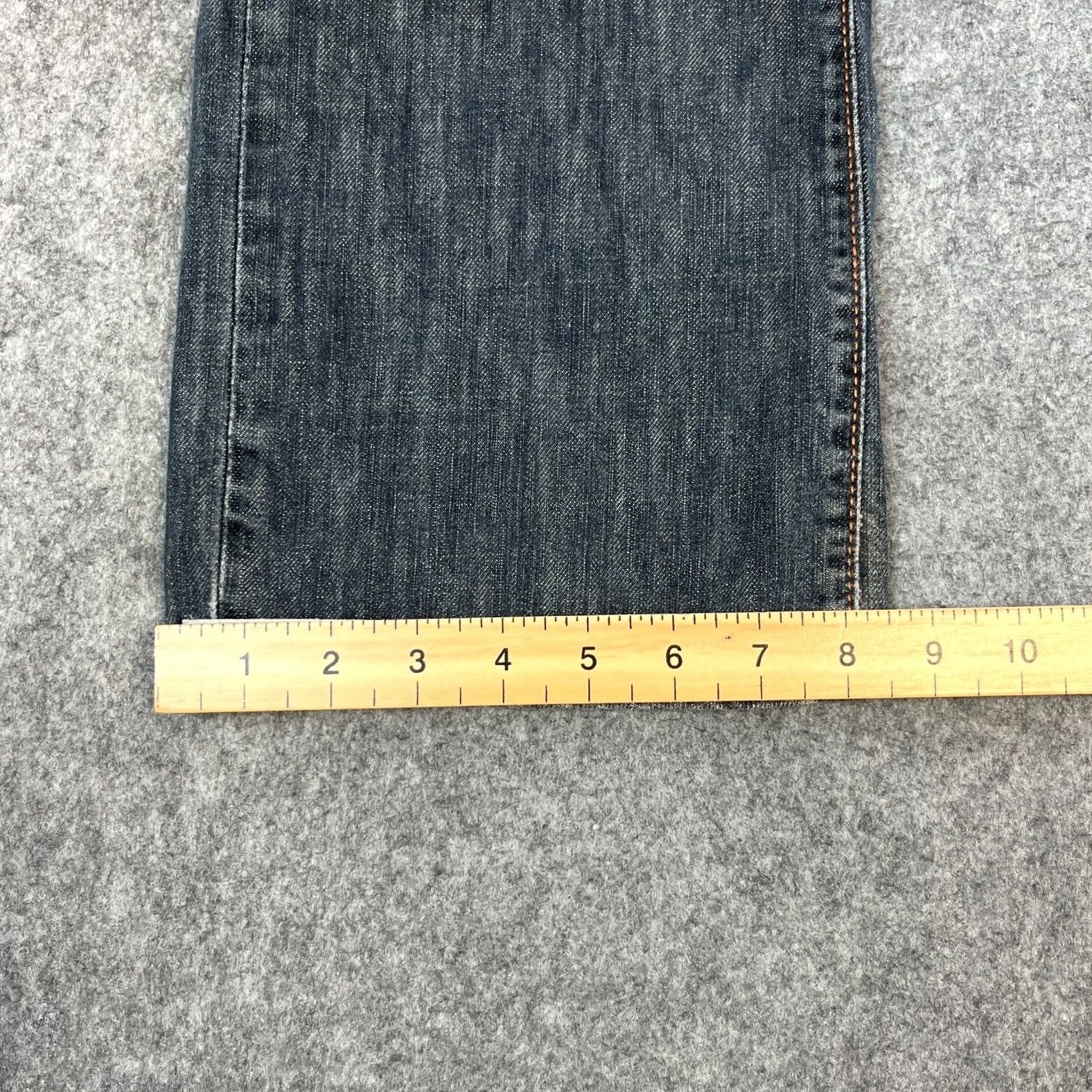 Hugo Boss HUGO BOSS Jeans Relaxed Straight Men 32 Dark Wash Blue Whiskers Fades Denim 5-Pocket Logo Button Machine Washable Tailored Regular Mens Size US 32 / EU 48 - 3 Thumbnail