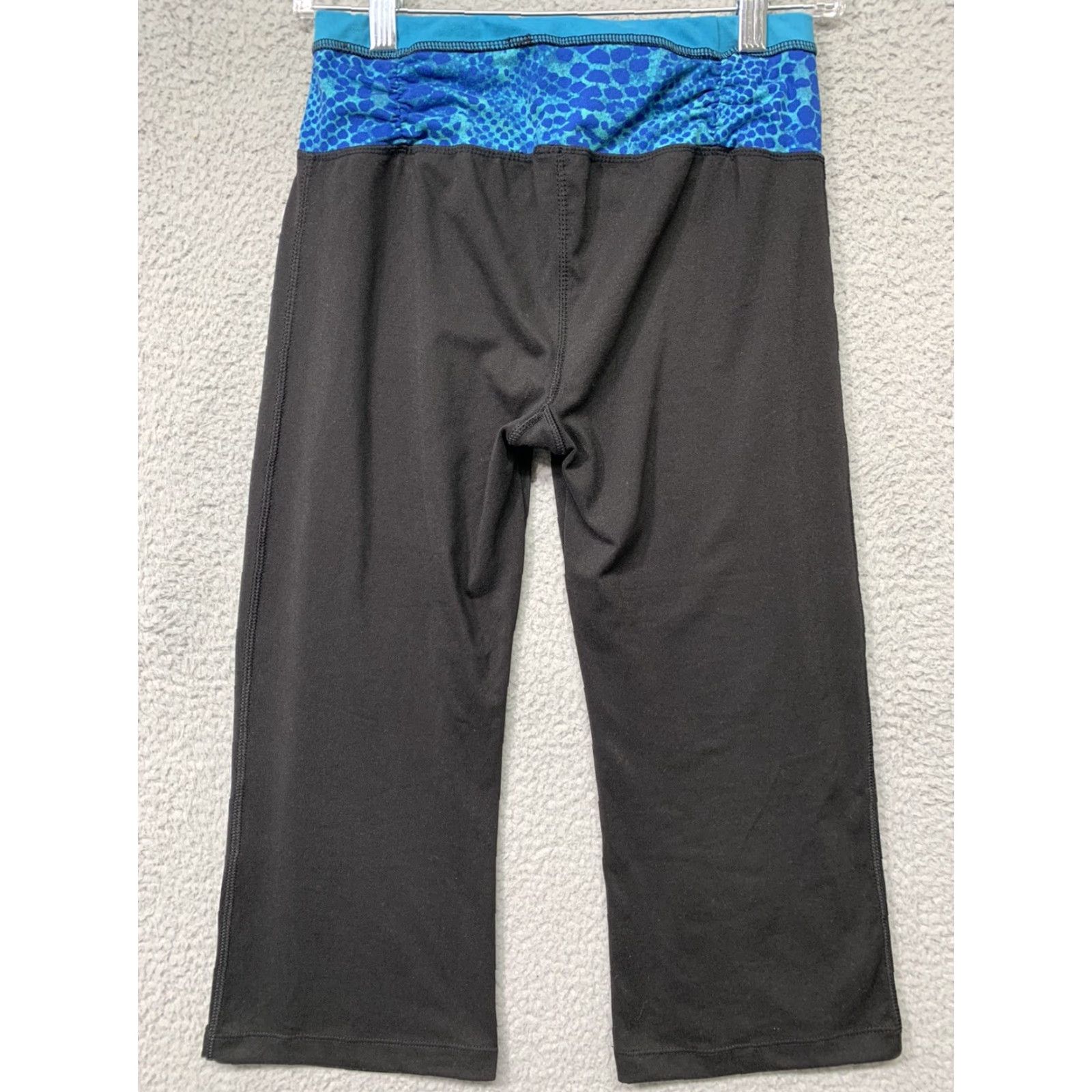 Bally Bally Athletic Pants Women’s Small Capri Yoga Black Blue 90% Polyester 10% Spandex Solid Pull On Capris Size Small Womens Size 28" / US 6 / IT 42 - 5 Thumbnail