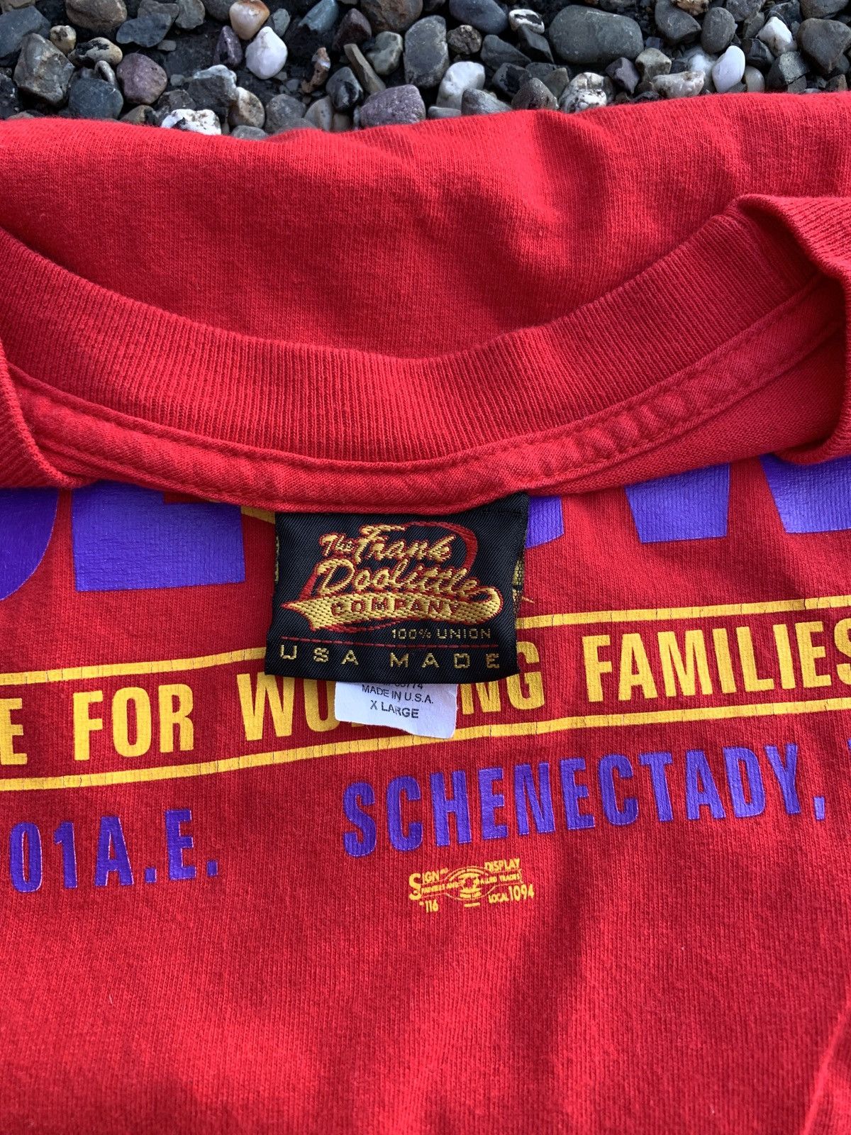 Vintage Vintage Schenectady Local 301AE IUE-CWA Labor Union T-Shirt Size US XL / EU 56 / 4 - 3 Thumbnail