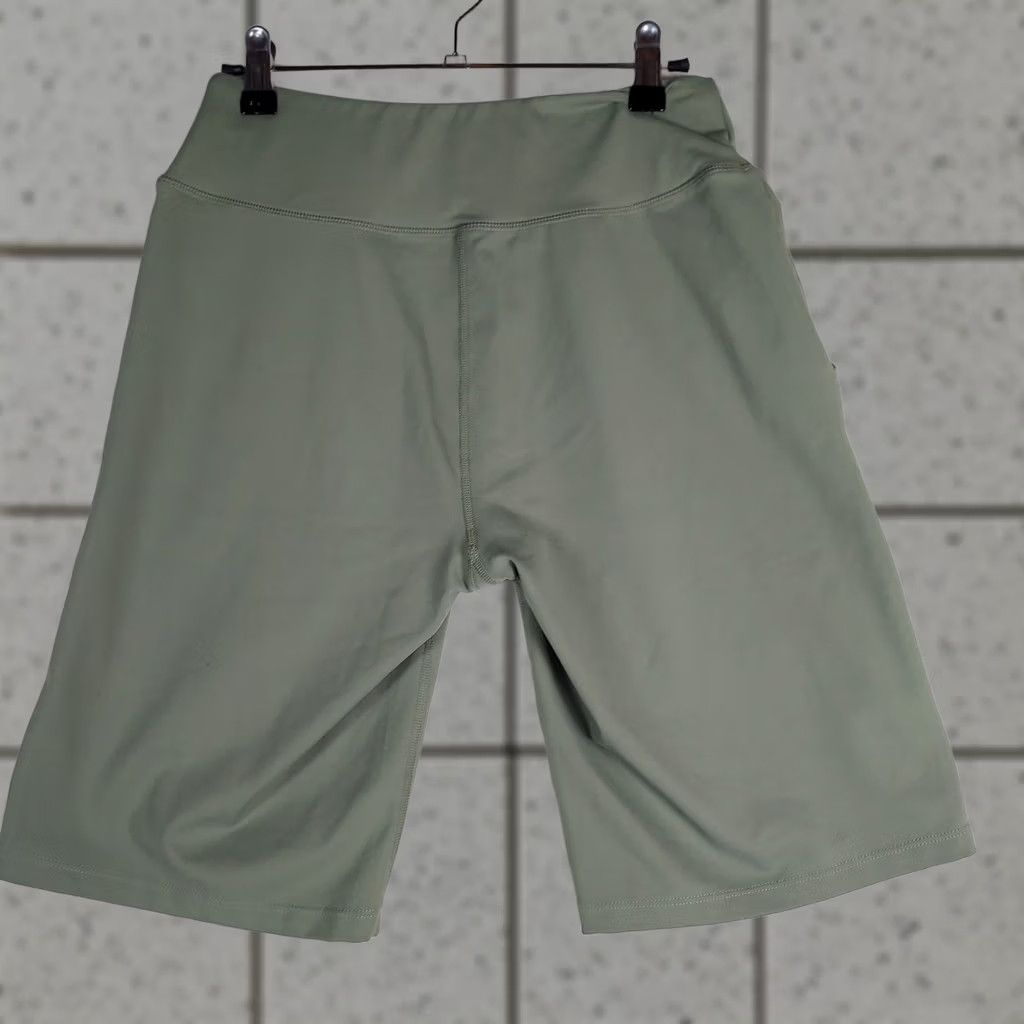 Vintage VINTAGE Baleaf High Waist Biker Shorts Womens Small Sage Pockets Athletic Yoga Size 28" / US 6 / IT 42 - 1 Thumbnail