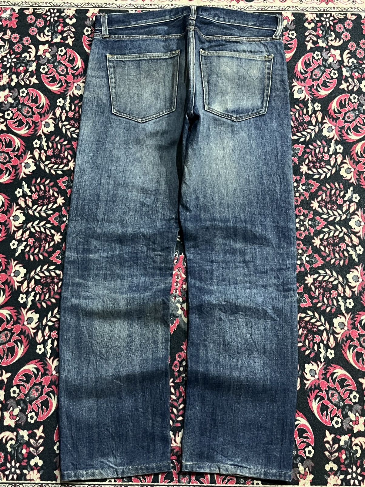 Undercover × Uniqlo Vintage Uniqlo Blue Faded Washed Straight Leg Jeans Size US 32 / EU 48 - 2 Thumbnail
