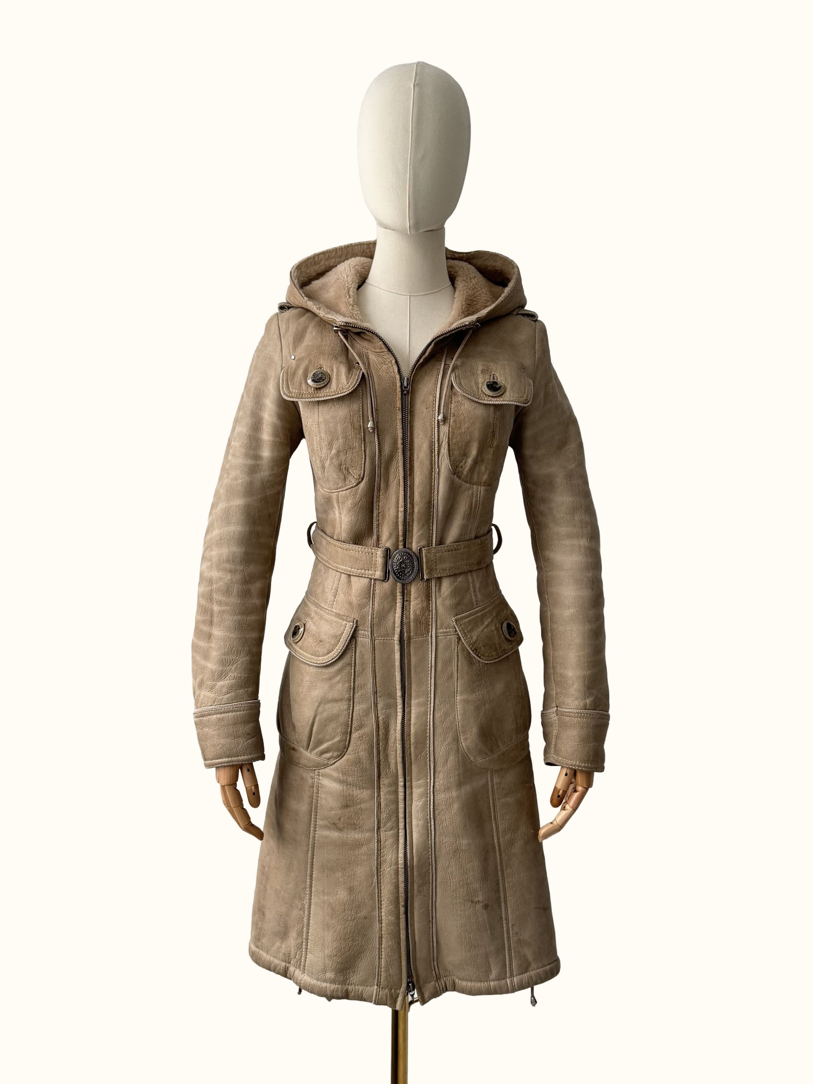 Vintage Vintage Real Shearling Coat With Hood And Belt (B250)D15E2 Size XS / US 0-2 / IT 36-38 - 1 Thumbnail