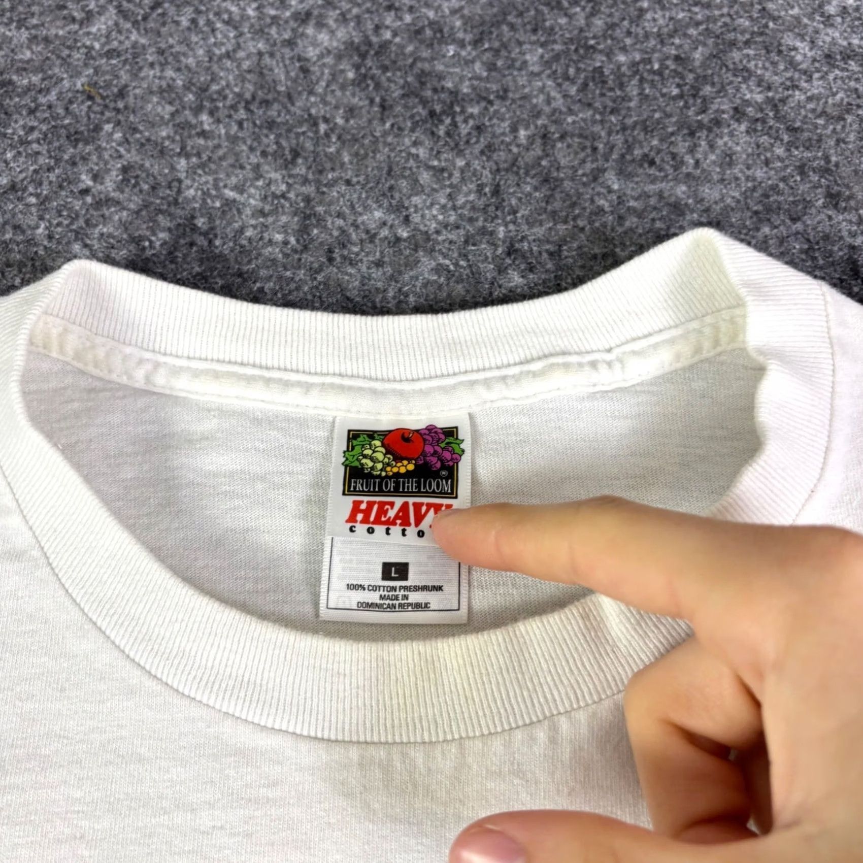 Fruit Of The Loom VINTAGE The Floating Men Band Shirt White L Mens Rock T-Shirt Band, Rock, 2000s, Heavyweight, Short Sleeve Size US L / EU 52-54 / 3 - 5 Thumbnail