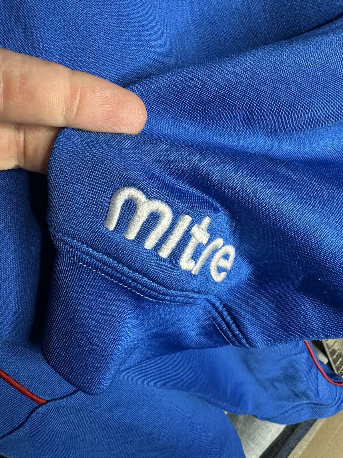 Other Mitre Ipswich Town FC Training Sweatshirt Football Soccer Size US L / EU 52-54 / 3 - 6 Thumbnail