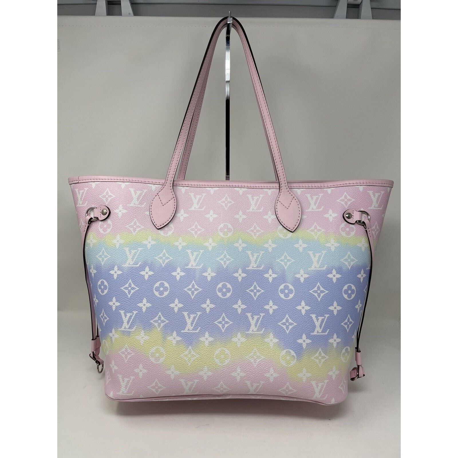 Louis Vuitton Louis Vuitton Authentic Escale Pastel Pink Neverfull Giant Size ONE SIZE - 8 Thumbnail
