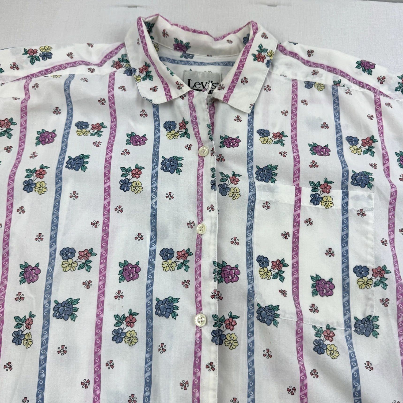 Levi's Vintage Levis Travelers Button Up Shirt Large Floral Flowers Cute Fun 90s Womens Size L / US 10 / IT 46 - 2 Thumbnail