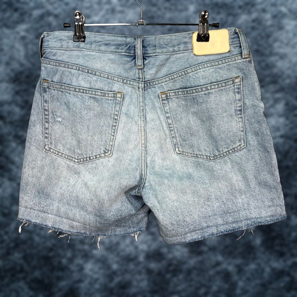 Everlane Everlane Womens 27 Distressed Denim Shorts Frayed Hem Organic Cotton Denim 5-Pocket Design High Rise Casual Summer Womens Shorts Size 27" / US 4 / IT 40 - 1 Thumbnail