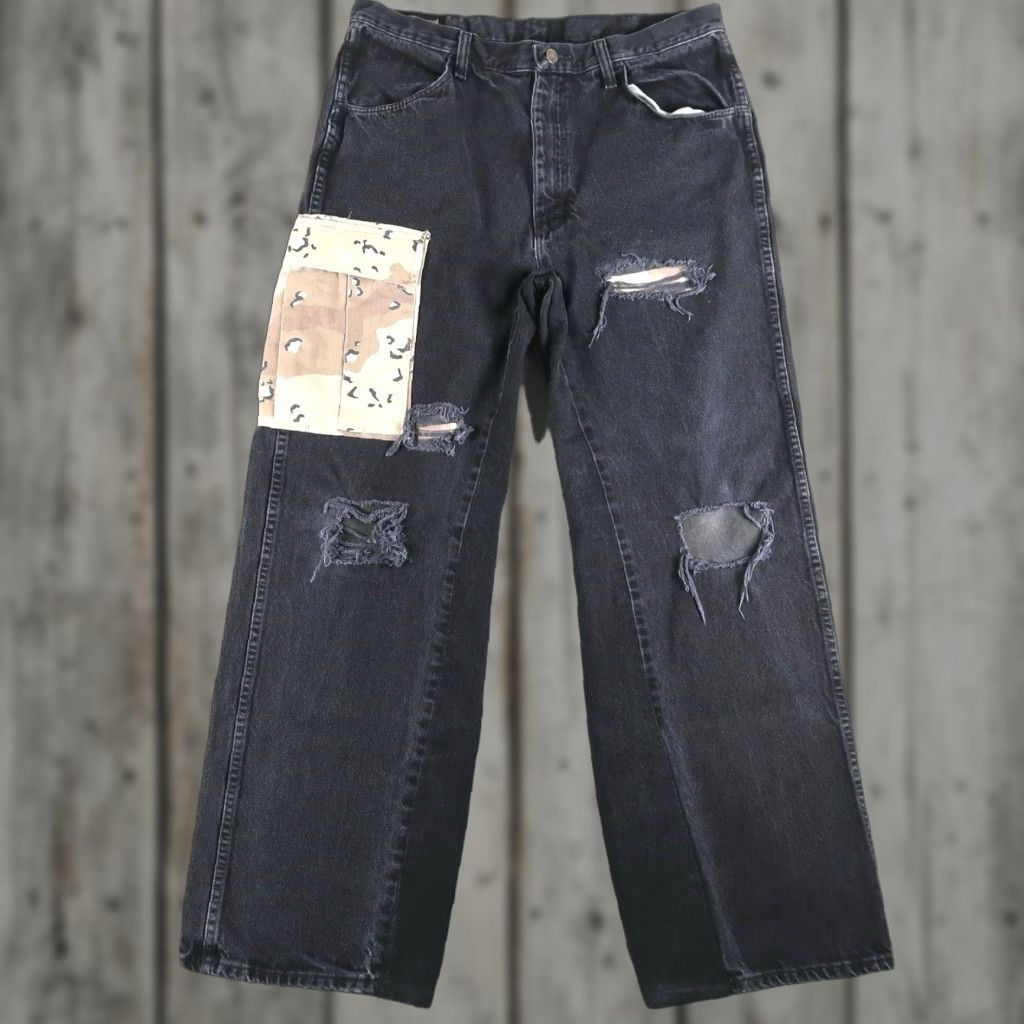 J Brand VINTAGE Heart Force Brand Cargo Jeans Unisex Adults Wide-Leg 35 Black Camouflage Distressed Upcycled Size US 35 - 1 Thumbnail