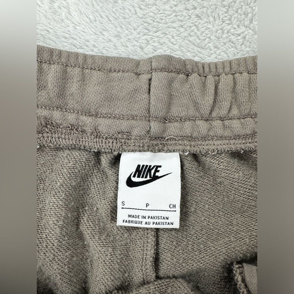 Nike Nike Women Essentials Regular Fleece Track Pants Olive Grey Size 28" / US 6 / IT 42 - 2 Thumbnail