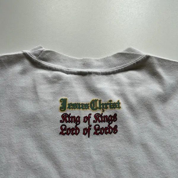 Vintage Vintage 90s Jesus Christ T Shirt Medium King Lord Art Rare Size US M / EU 48-50 / 2 - 4 Thumbnail