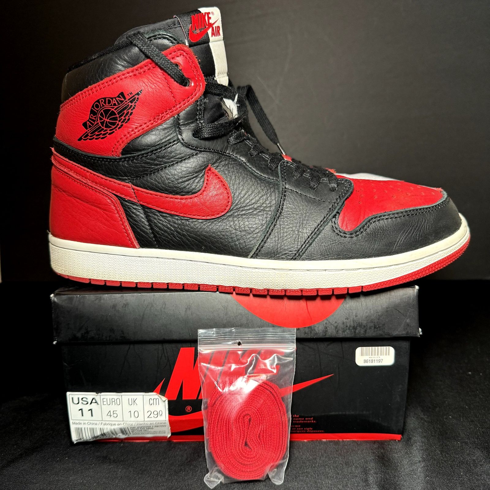 Jordan Brand × Nike Size 11 - Nike Air Jordan 1 Retro High OG NRG Homage to Home Size US 11 / EU 44 - 1 Thumbnail