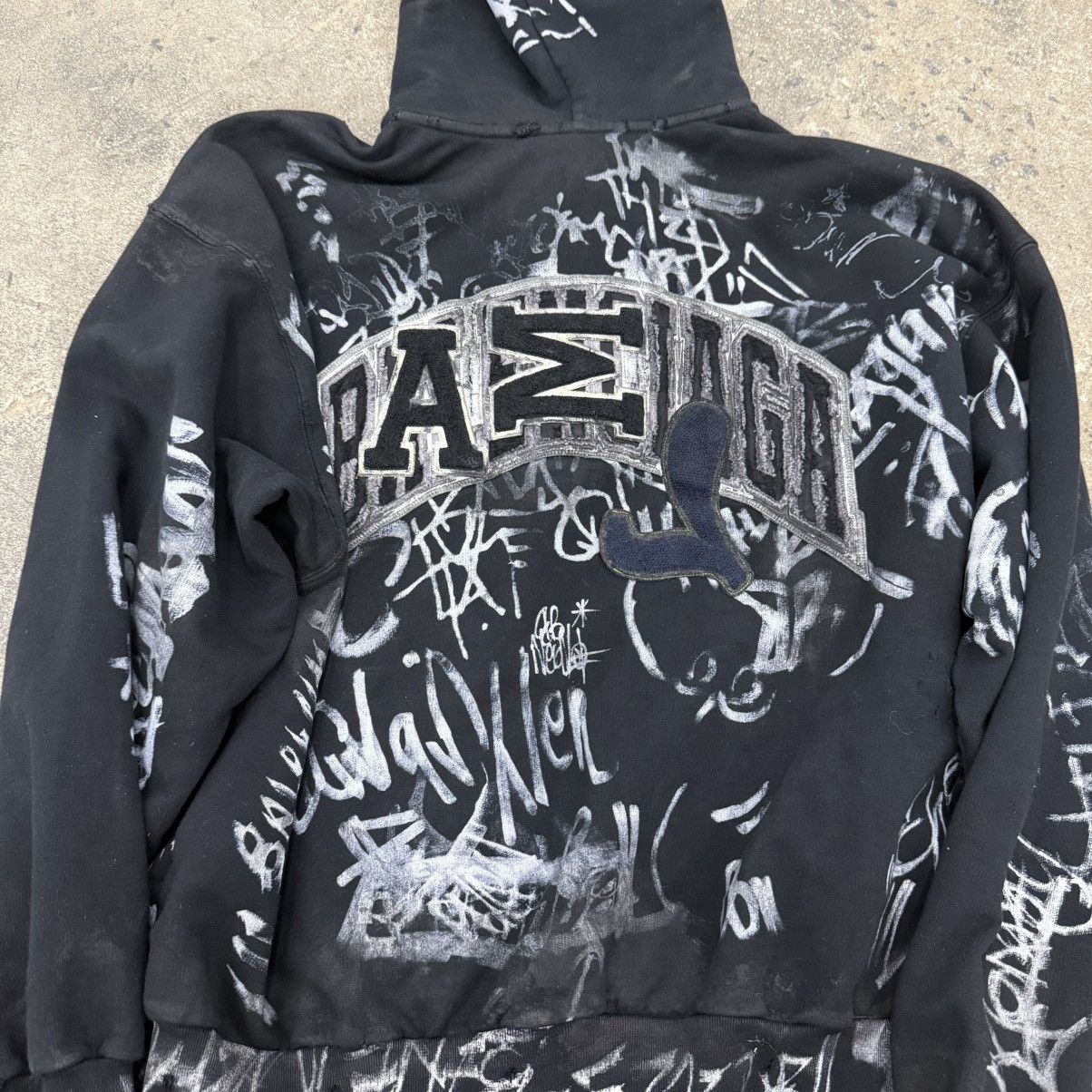 Balenciaga Balenciaga Black Graffiti Skater Zipup Size US XS / EU 42 / 0 - 11 Thumbnail