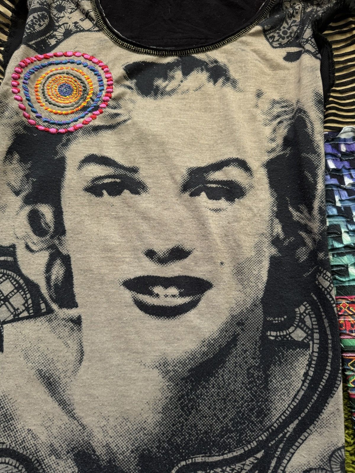 Desigual Desigual x Christian Lacroix 2000s Marilyn Monroe longsleeve Size M / US 6-8 / IT 42-44 - 2 Thumbnail