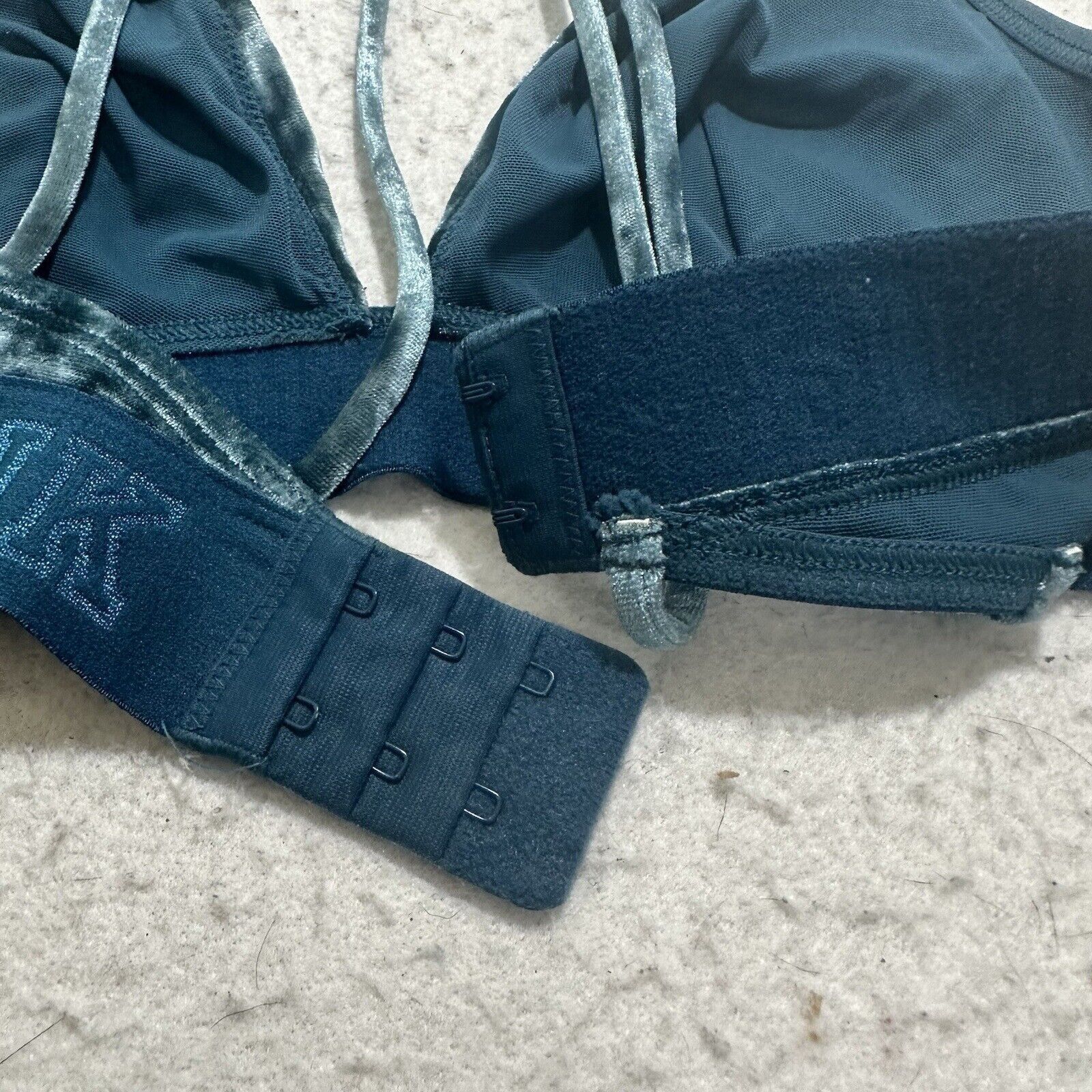 Victoria's Secret Victorias Secret Small Teal Blue Velvet Bralette Strappy Bra Size ONE SIZE - 7 Thumbnail