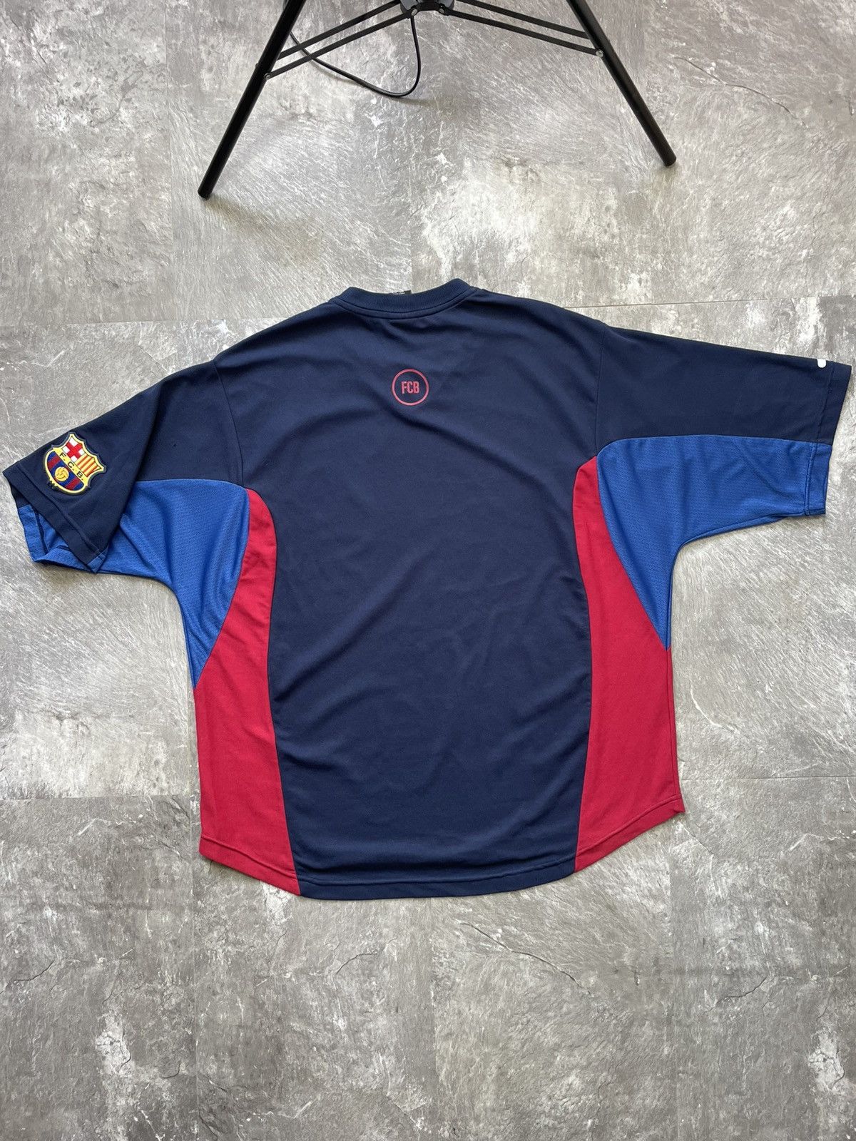 Nike NIKE FC BARCELONA 2000 SIZE XL JERSEY SHIRT football soccer Size US XL / EU 56 / 4 - 8 Thumbnail