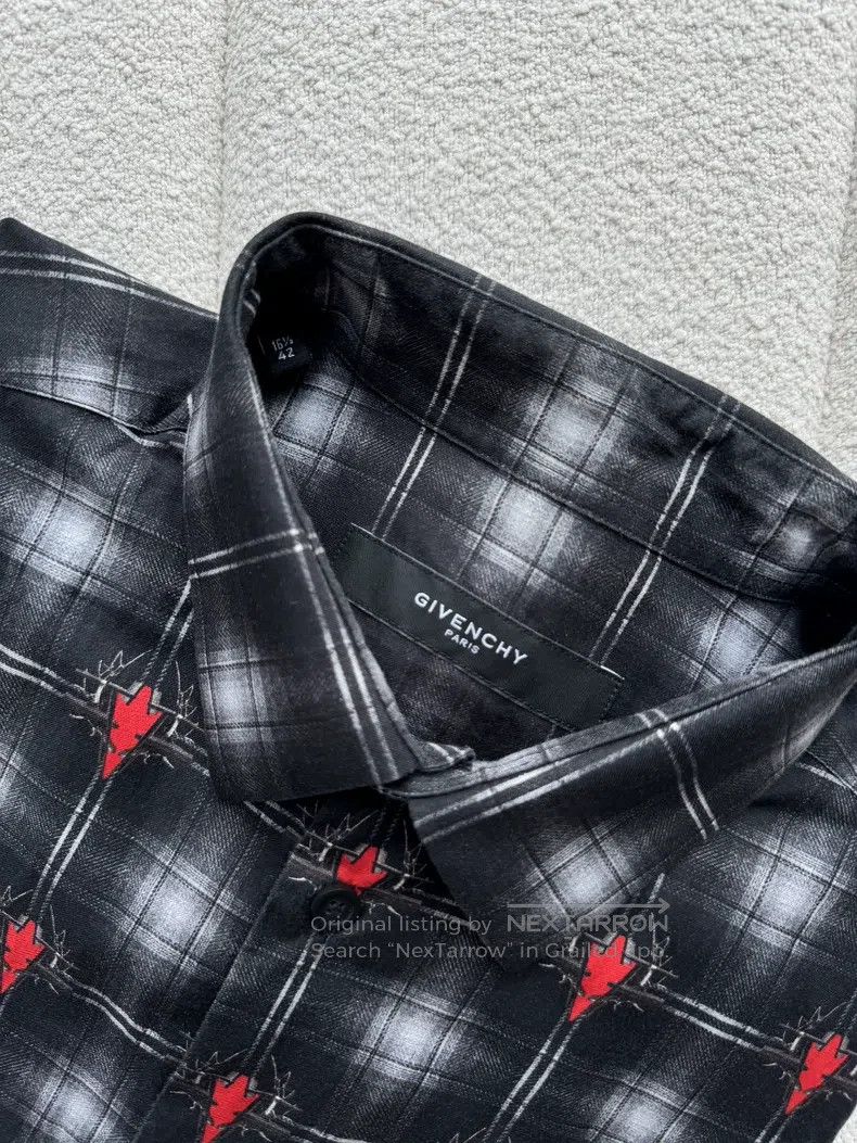 Givenchy Givenchy Printed plaid men's shirt Size US XL / EU 56 / 4 - 5 Thumbnail