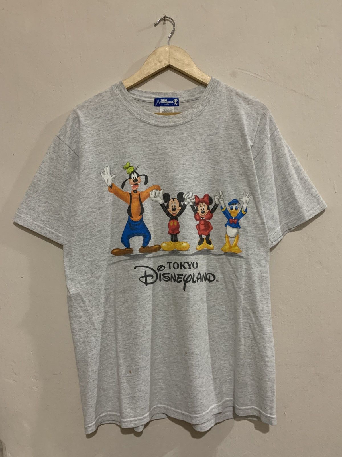 Vintage Vintage 90’s Mickey Minnie Miror Tee Shirt Size US L / EU 52-54 / 3 - 1 Thumbnail