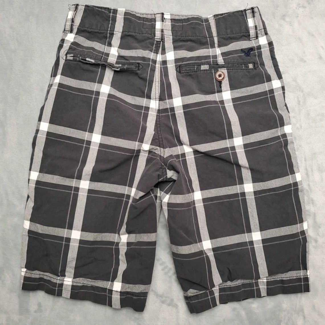 American Eagle Outfitters VINTAGE American Eagle Outfitters Shorts Mens 28 Black Plaid Longboard Chino 100% Cotton Size US 28 / EU 44 - 5 Thumbnail