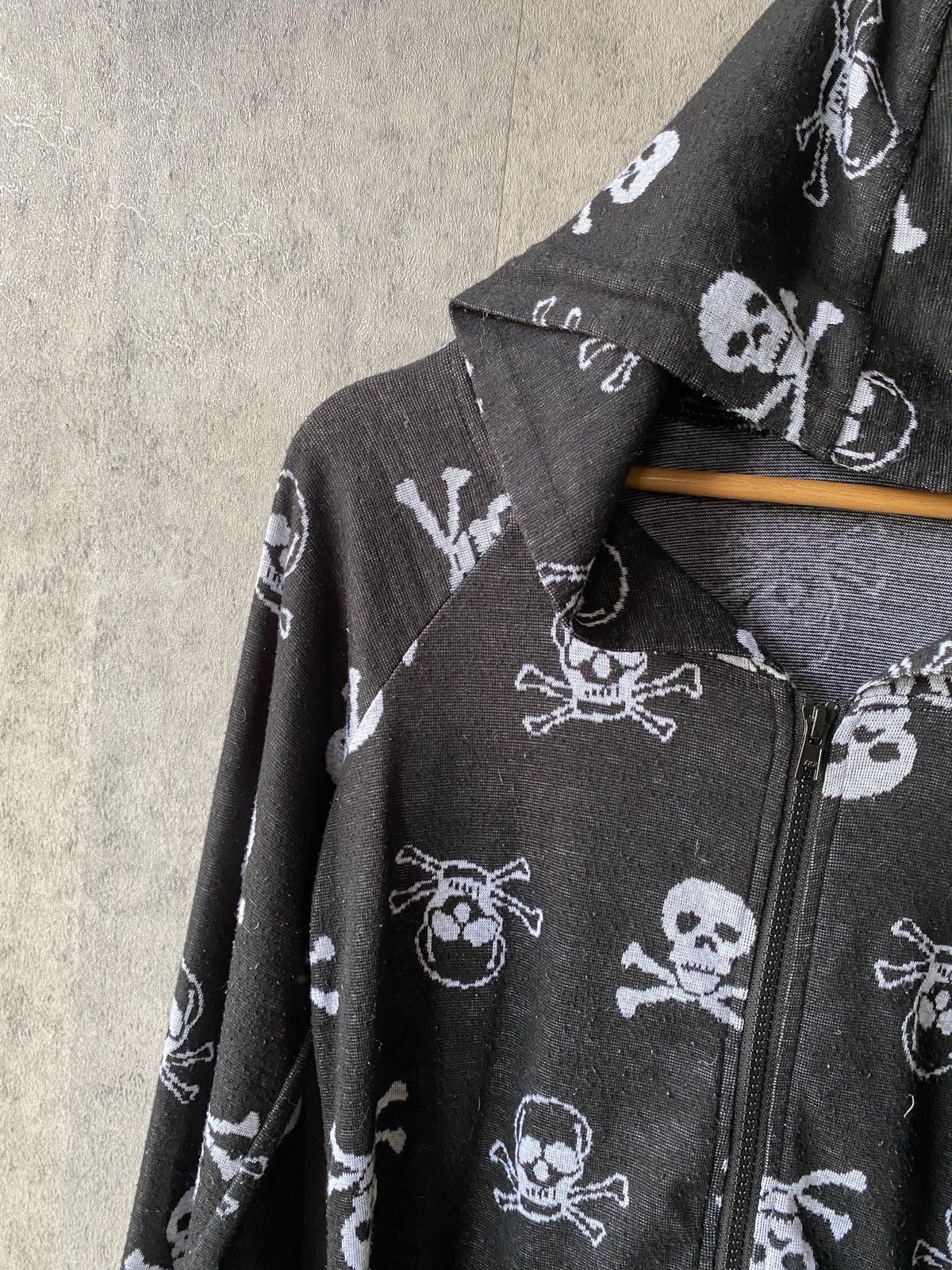 If Six Was Nine Crazy Angle Skulls Design Hoodie Size US M / EU 48-50 / 2 - 5 Thumbnail